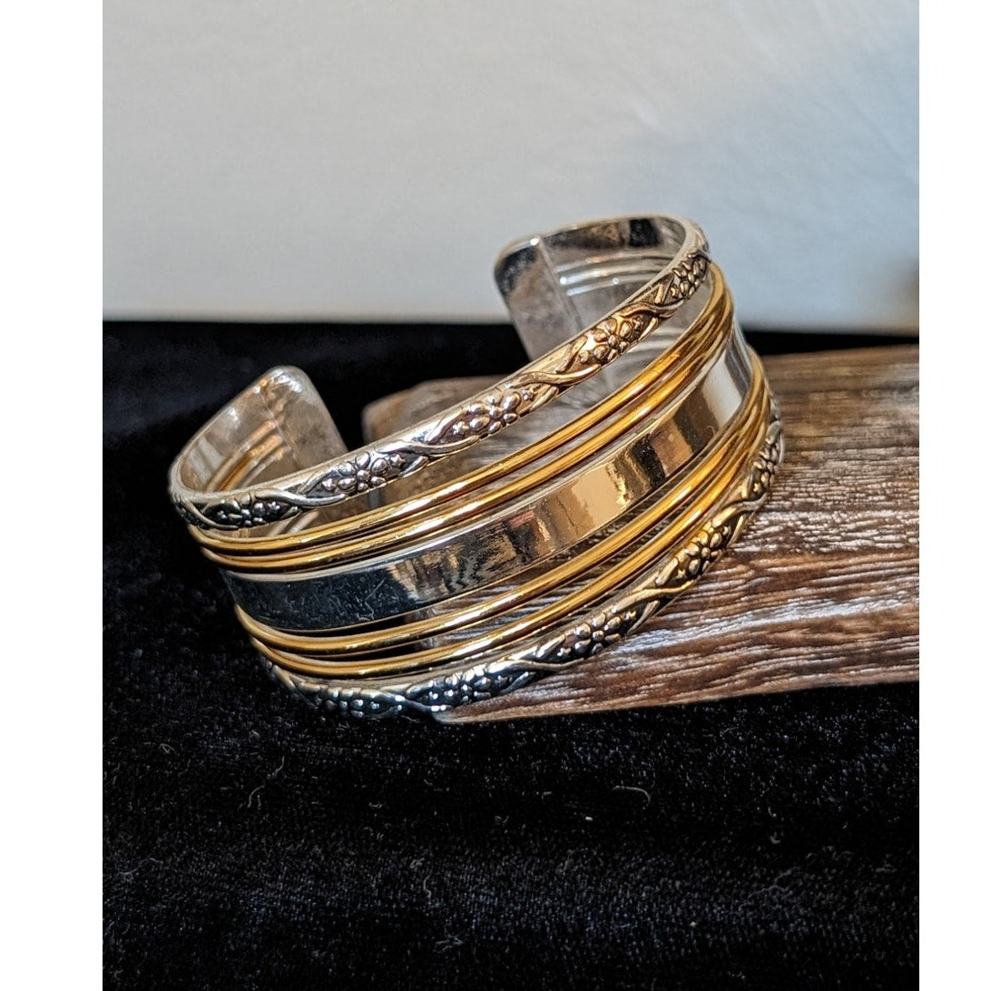 Best Two Tone Floral Border Cuff Bracelet