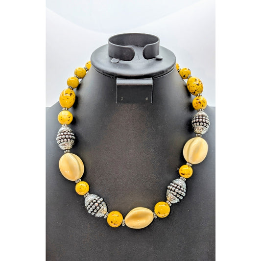 Fresh Spring/Summer Pale Yellow & Speckled Golden & Silver Bead 20"-23" Necklace