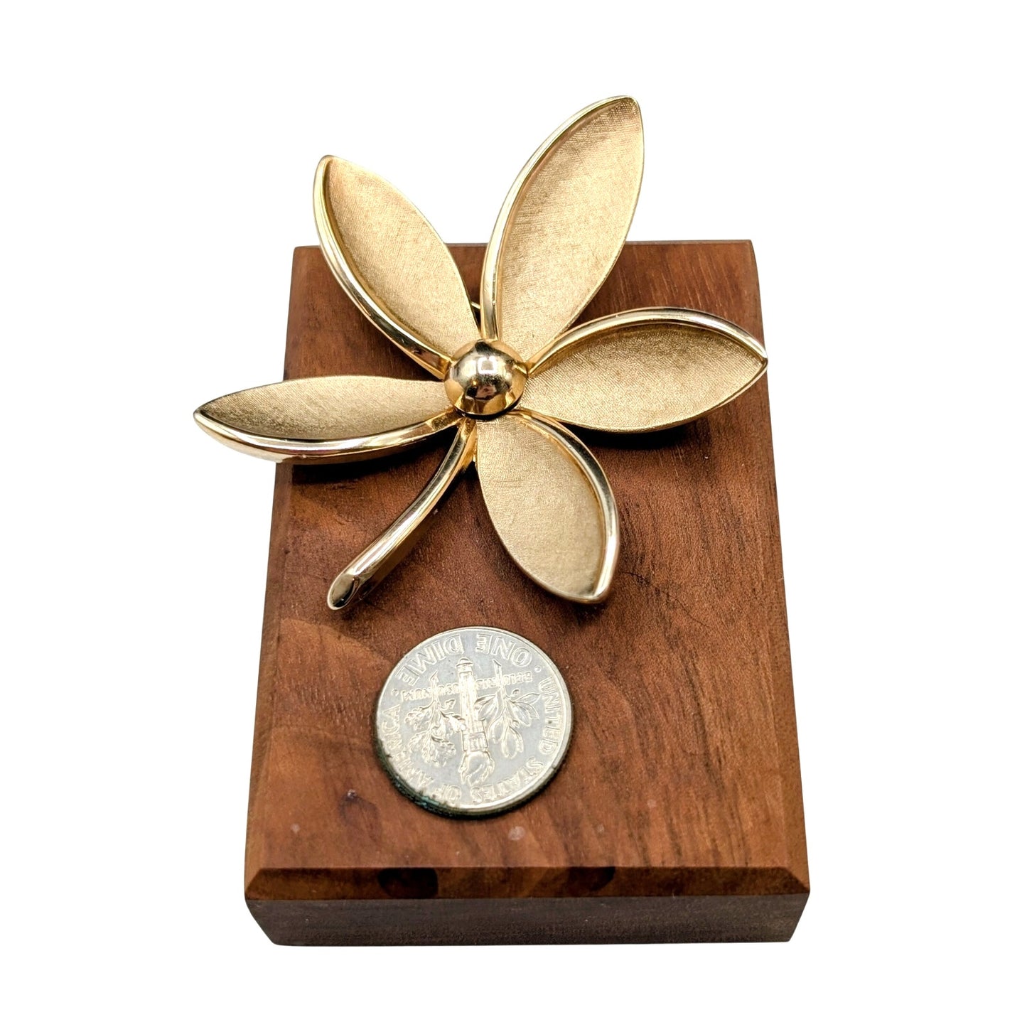 Vintage 60s Crown Trifari Brushed Gold Tone Flower Brooch