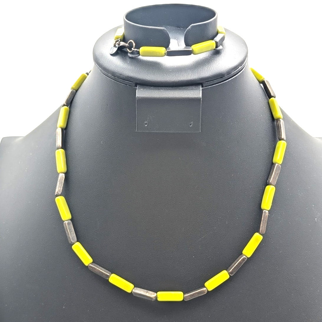 Vtg Scooter Y2K Chartreuse Glass Metal Long Rectangle Bead Necklace Bracelet Set