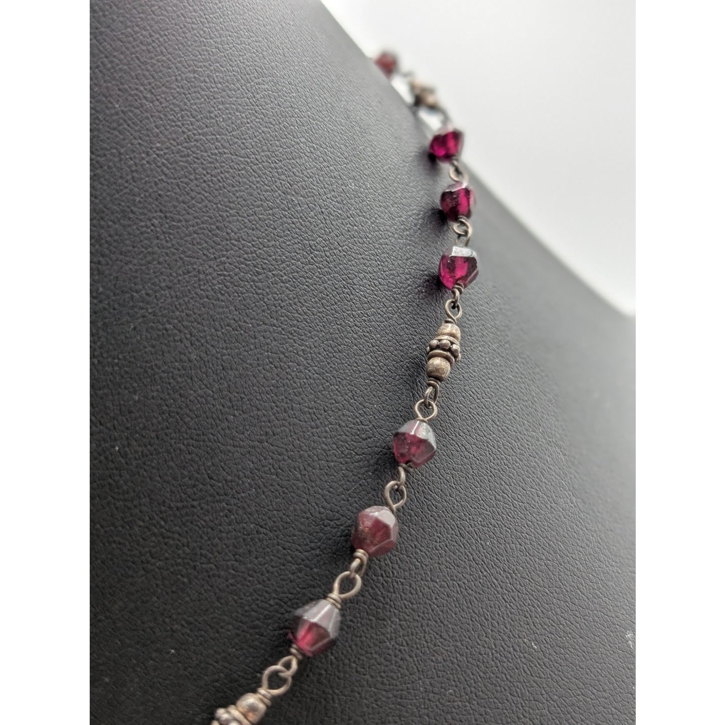 Vtg 925 Sterling Silver Garnet Stone Bead Rosary Style Chain 16"-18" Necklace