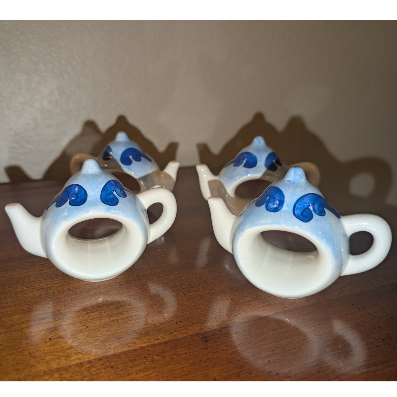 Set of Four Blue White Ceramic Teapot Napkin Rings/Holders NWOT