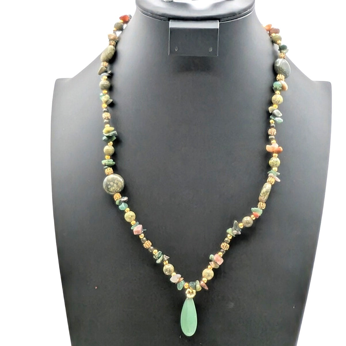 Green Stone Teardrop Beaded 24" Necklace and Chip Stretch Bracelet Mixed Lot