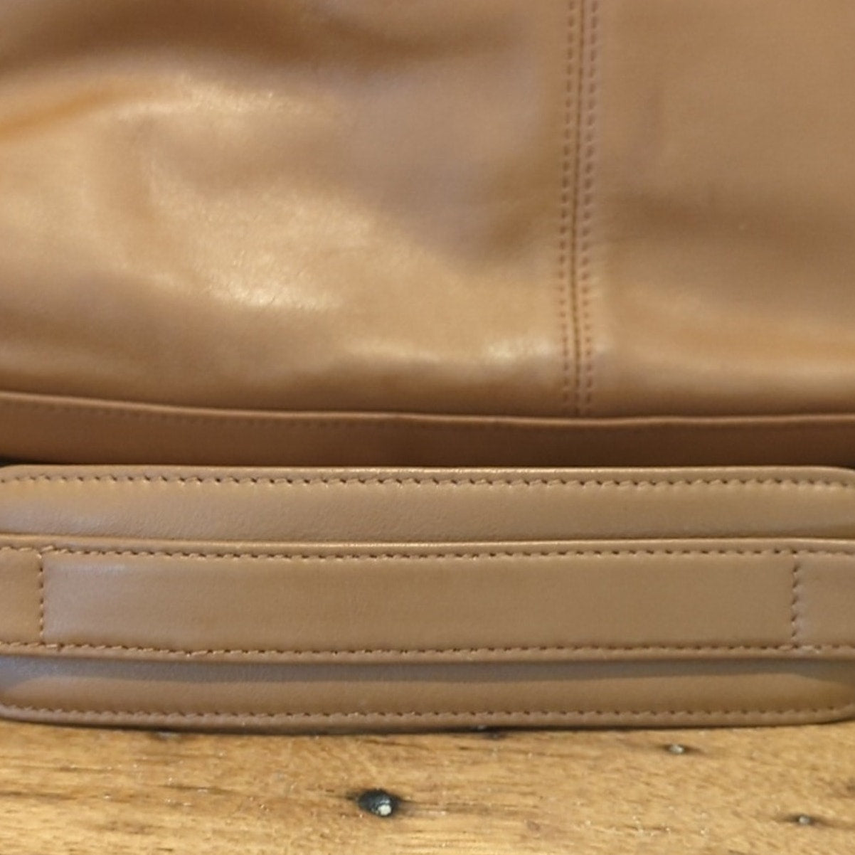 Levenger Business Vintage Tan Leather Briefcase with Crossbody Strap