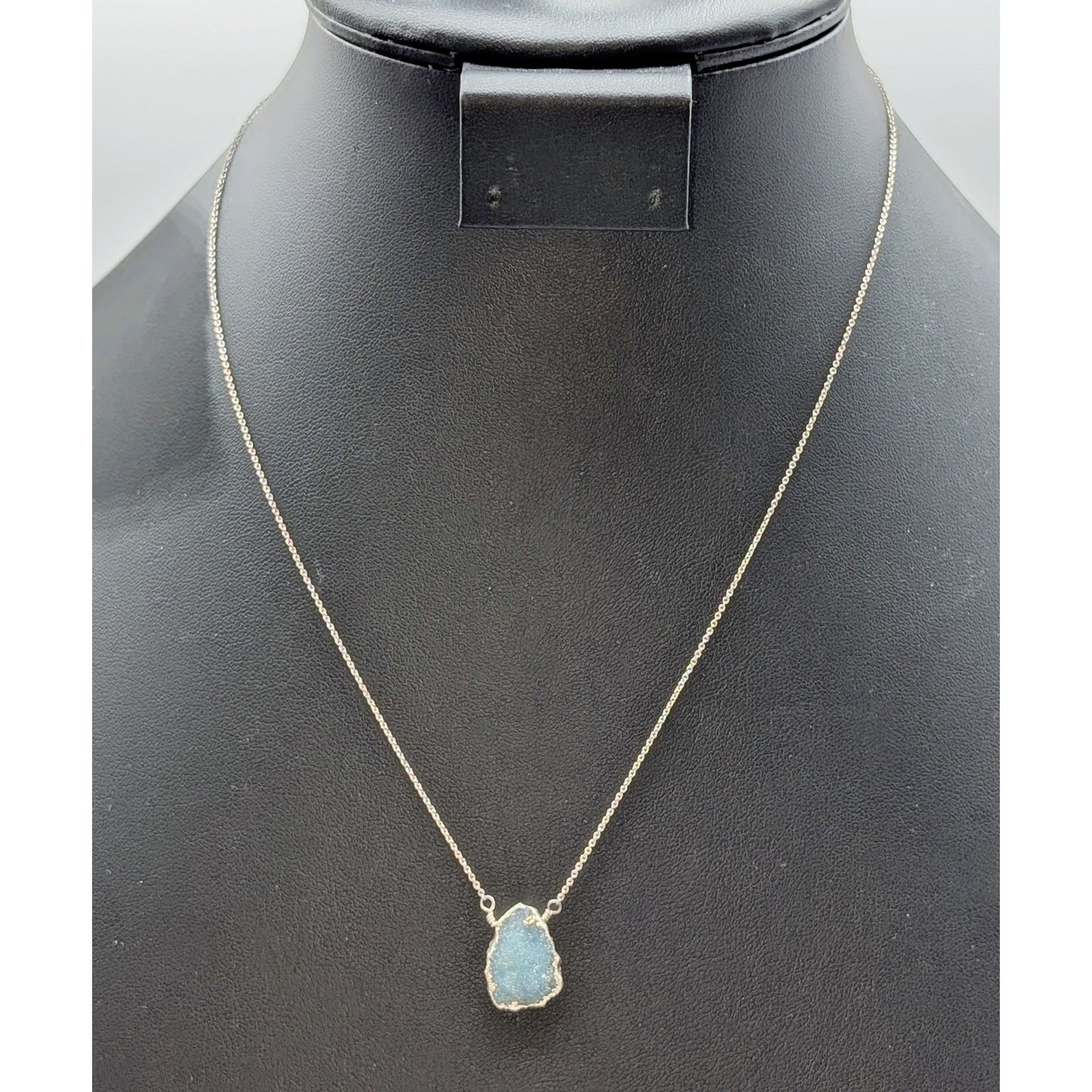 Tests as Aqua Raw Stone Druzy Unmarked Silver Tone Chain 16.5"-18.25" Necklace