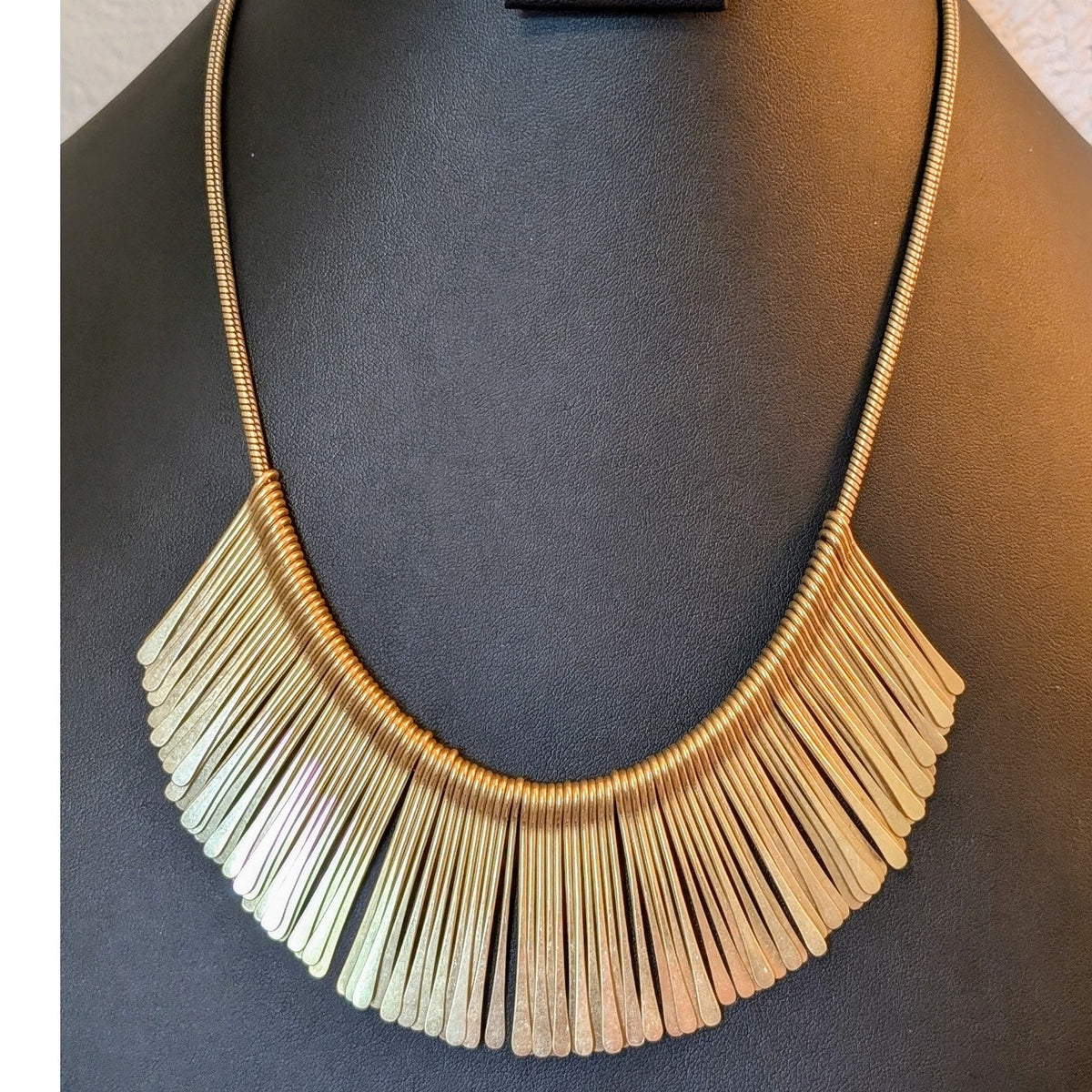 Stella & Dot Gorgeous Essential Fringe Gold Tone Statement 17-21" Necklace