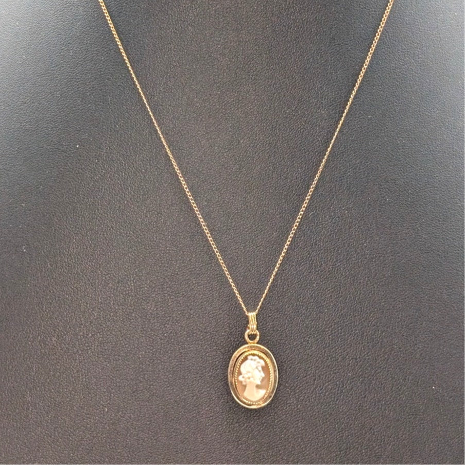 Vintage 12K Yellow Gold Filled Carved Shell Cameo Pendant 18" Necklace