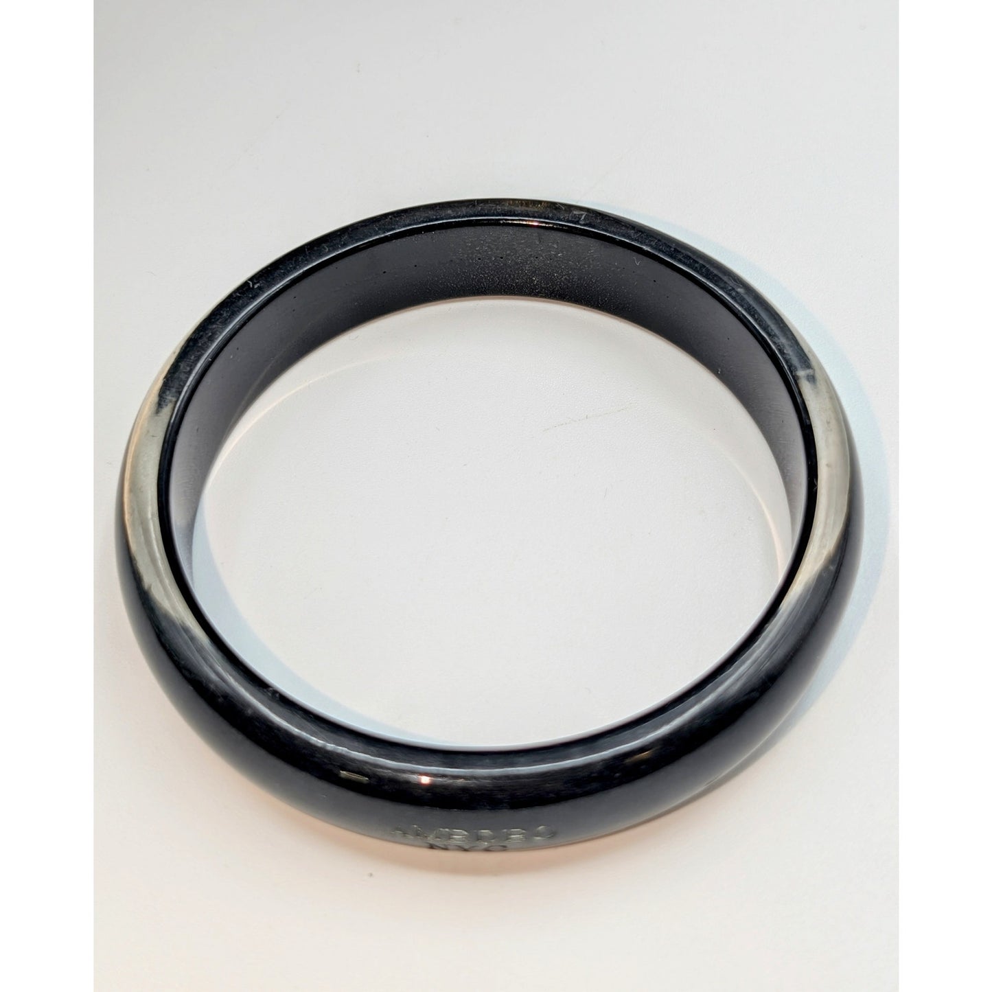 Vintage Signed Amedeo NYC Shimmering Lucite Black/gray Bangle Bracelet