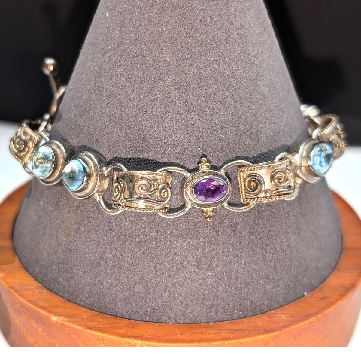 Vtg 925 Sterling Silver Blue & Purple Gemstone Etruscan Design Toggle Bracelet