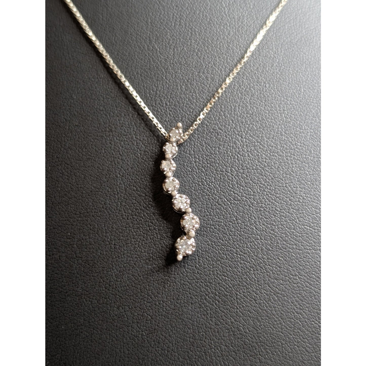 925 Sterling Silver Moissanite 'Journey' Pendant Box Chain 18" Necklace
