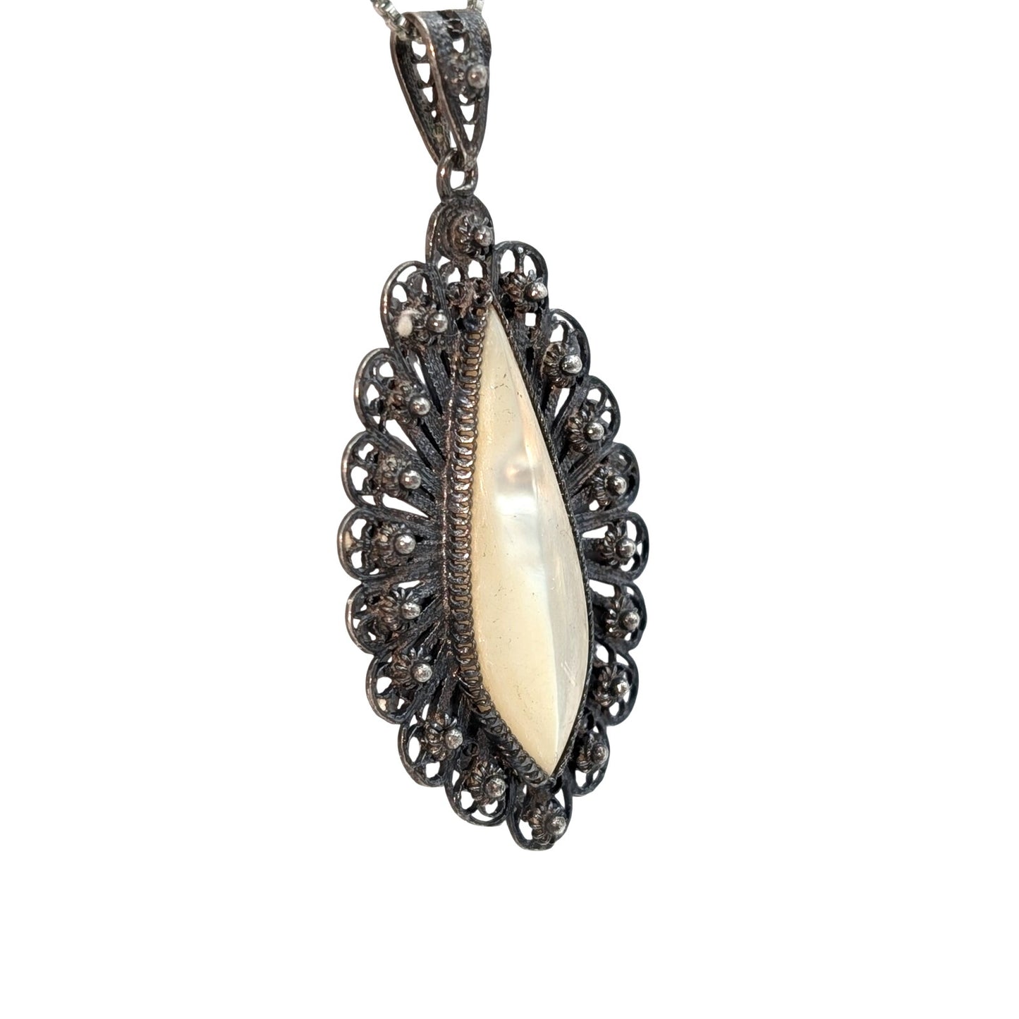 Vtg Hand Made Silver Filigree Mother of Pearl Teardrop Pendant Chain Necklace