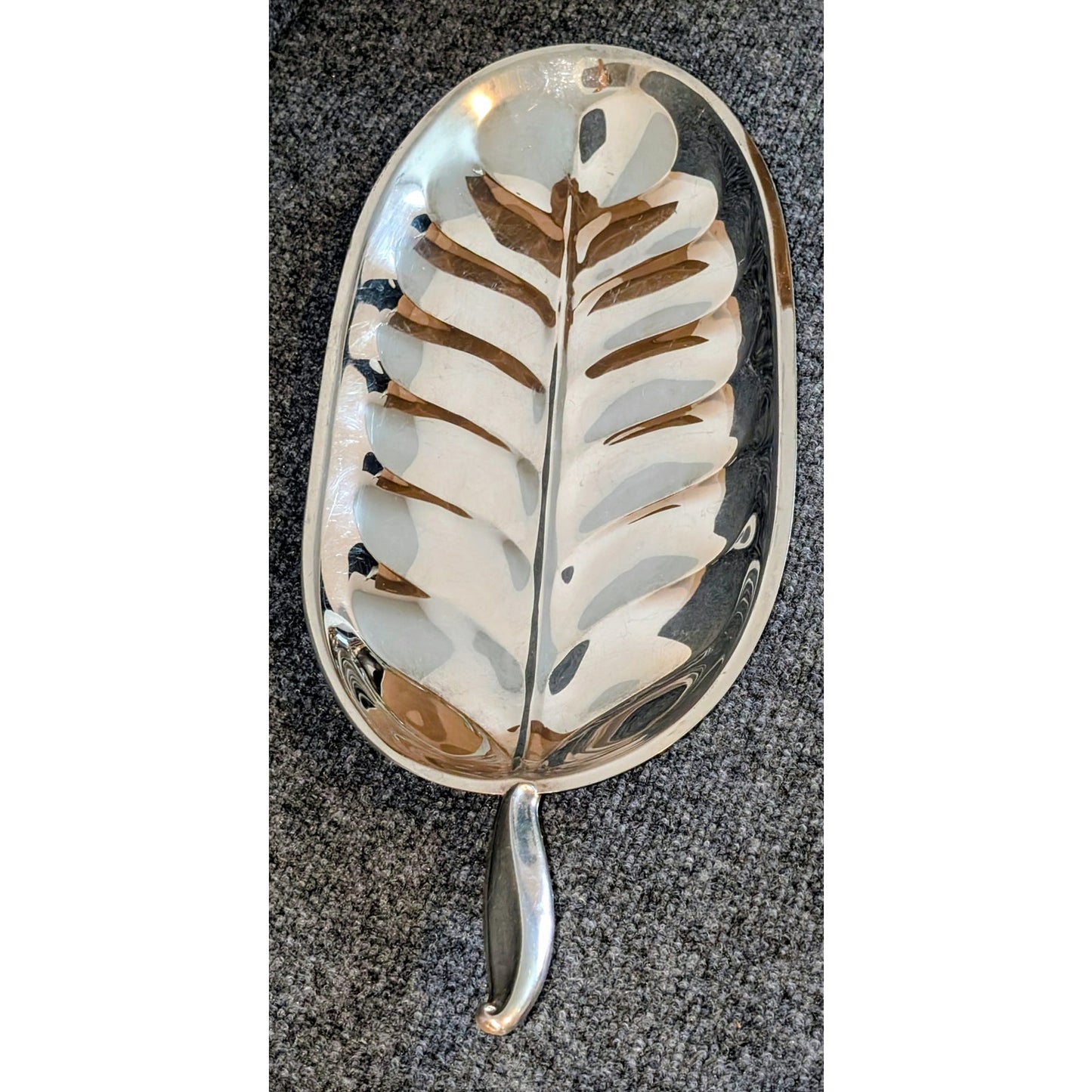 Vtg Mid-Century F.B. Rogers Silver Plate Oval Banana Leaf Serving Tray W/ Handle