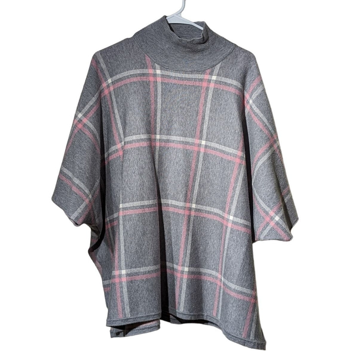 Max Studio Gray Pink Plaid Mock Turtleneck Pullover Knit Womens One Size Poncho