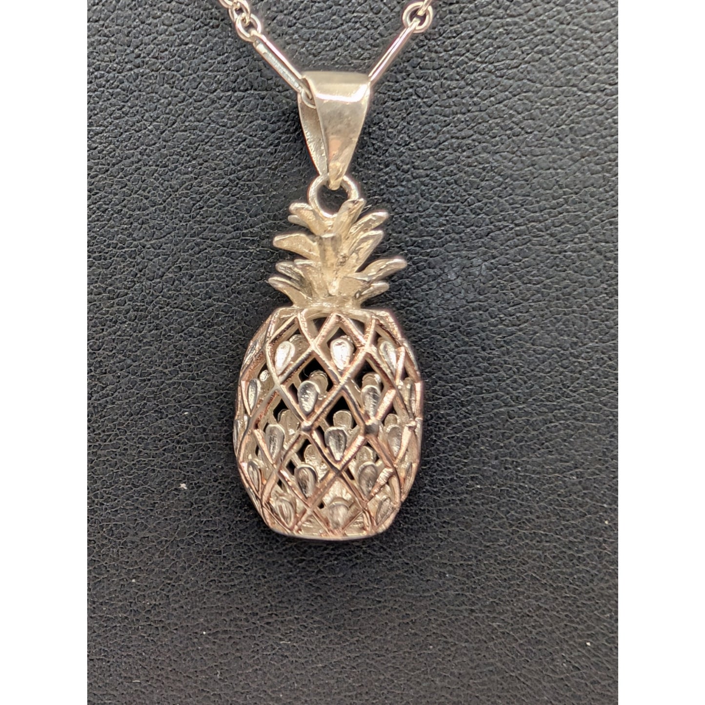 Vintage 925 Sterling Silver 3D Pineapple Pendant Unique Chain Link Necklace 7.4g