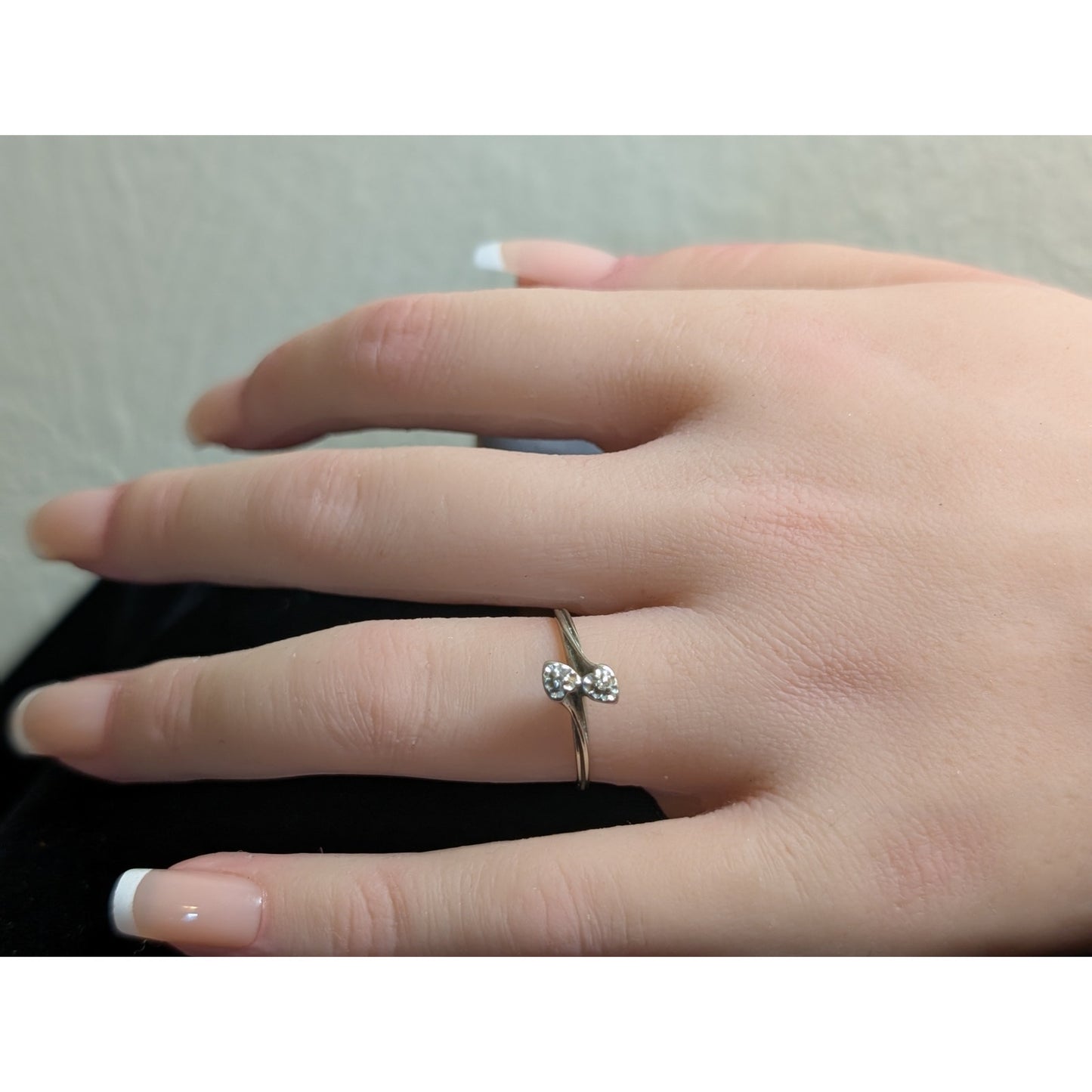 Vintage 10-14K Gold Genuine Diamond Double Heart Crisscross Ring Size 6.5