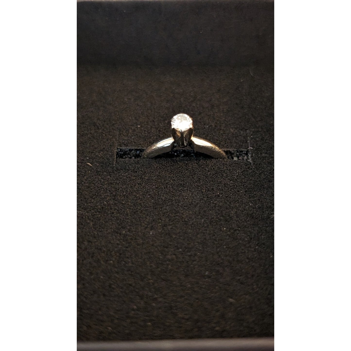 14k Yellow Gold Diamond Engagement/Promise Ring Size 3.5