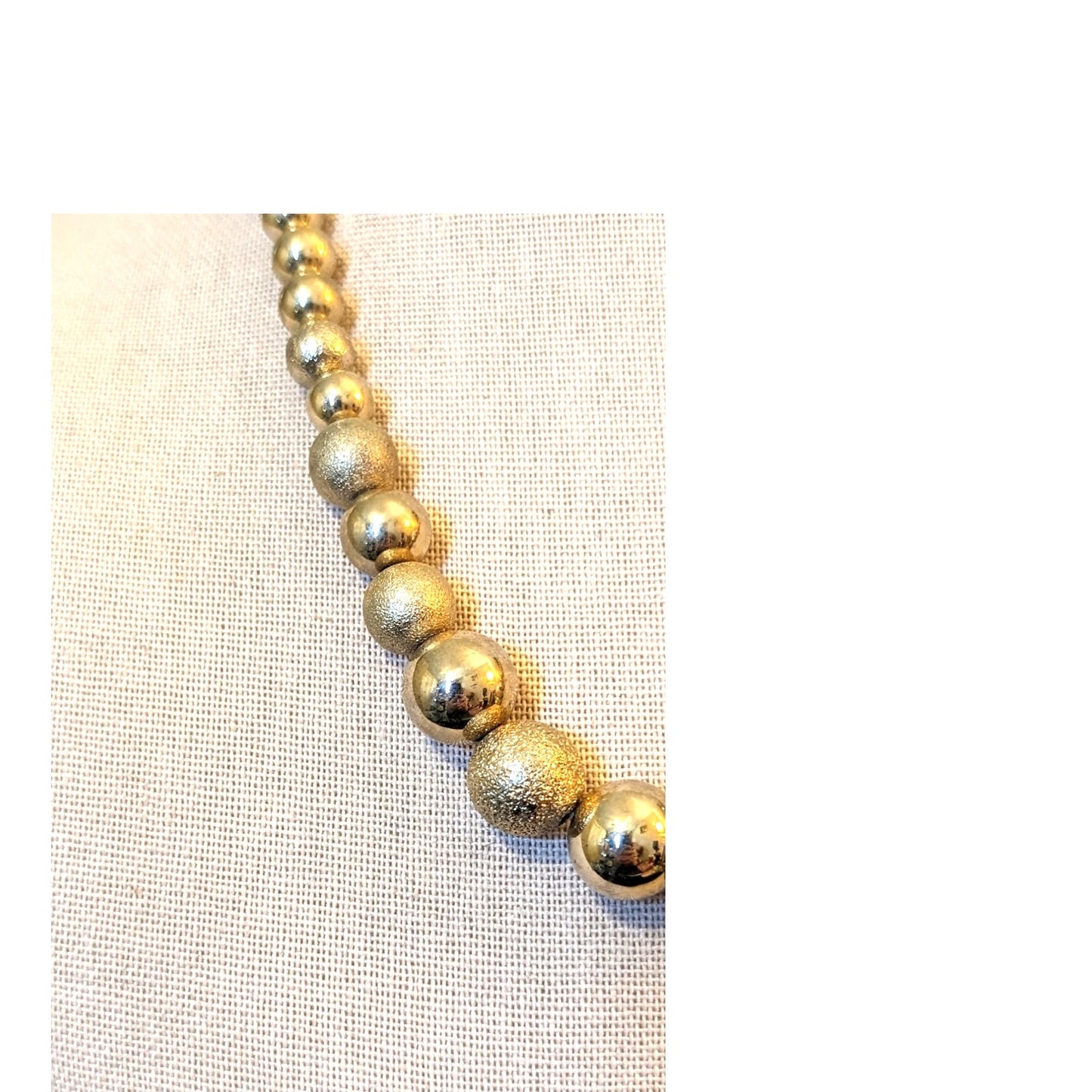 Vintage Gold Tone Polished and Textured Graduated Wire Strung Bead Necklace