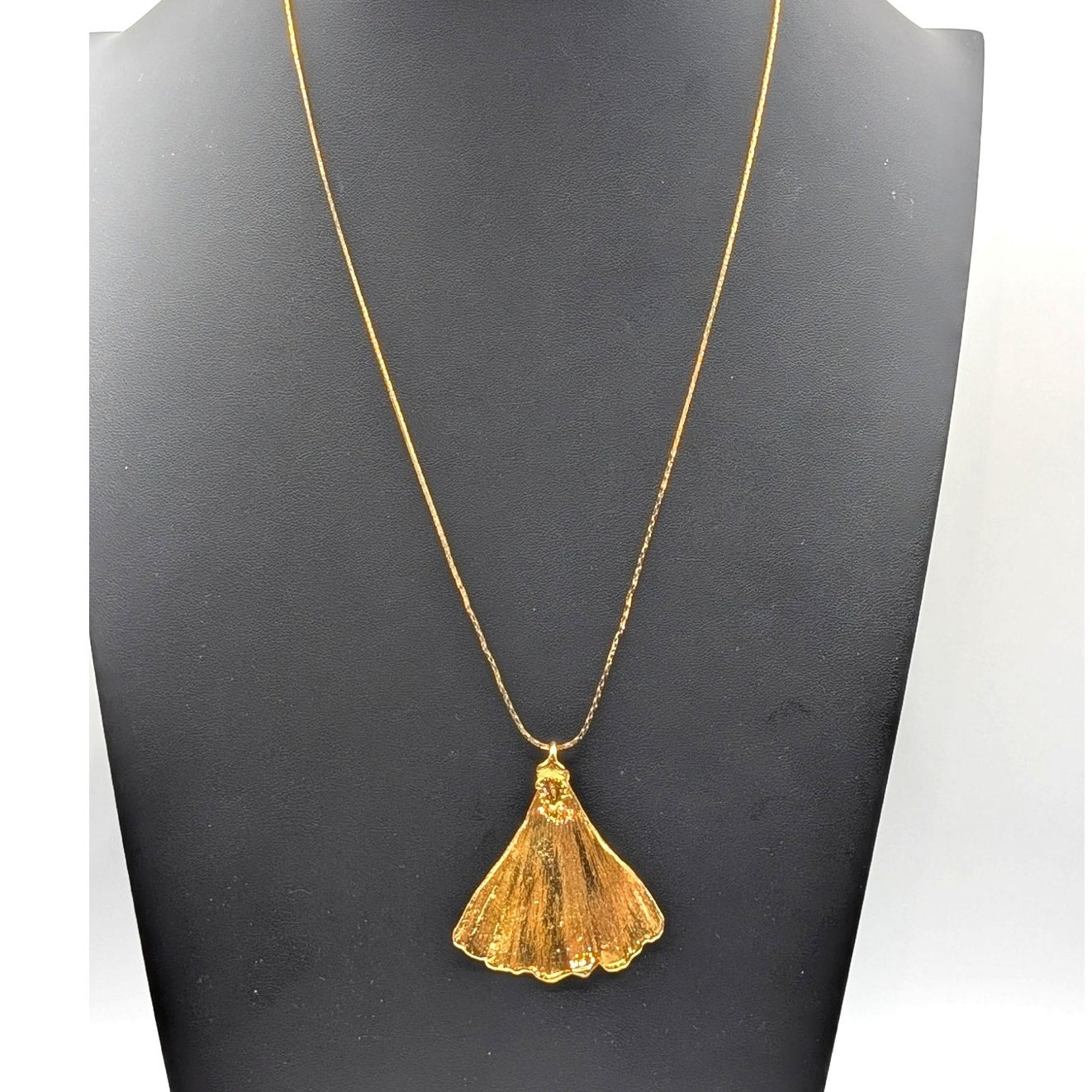Gold Tone Leaf Pendant Chain 24" Necklace
