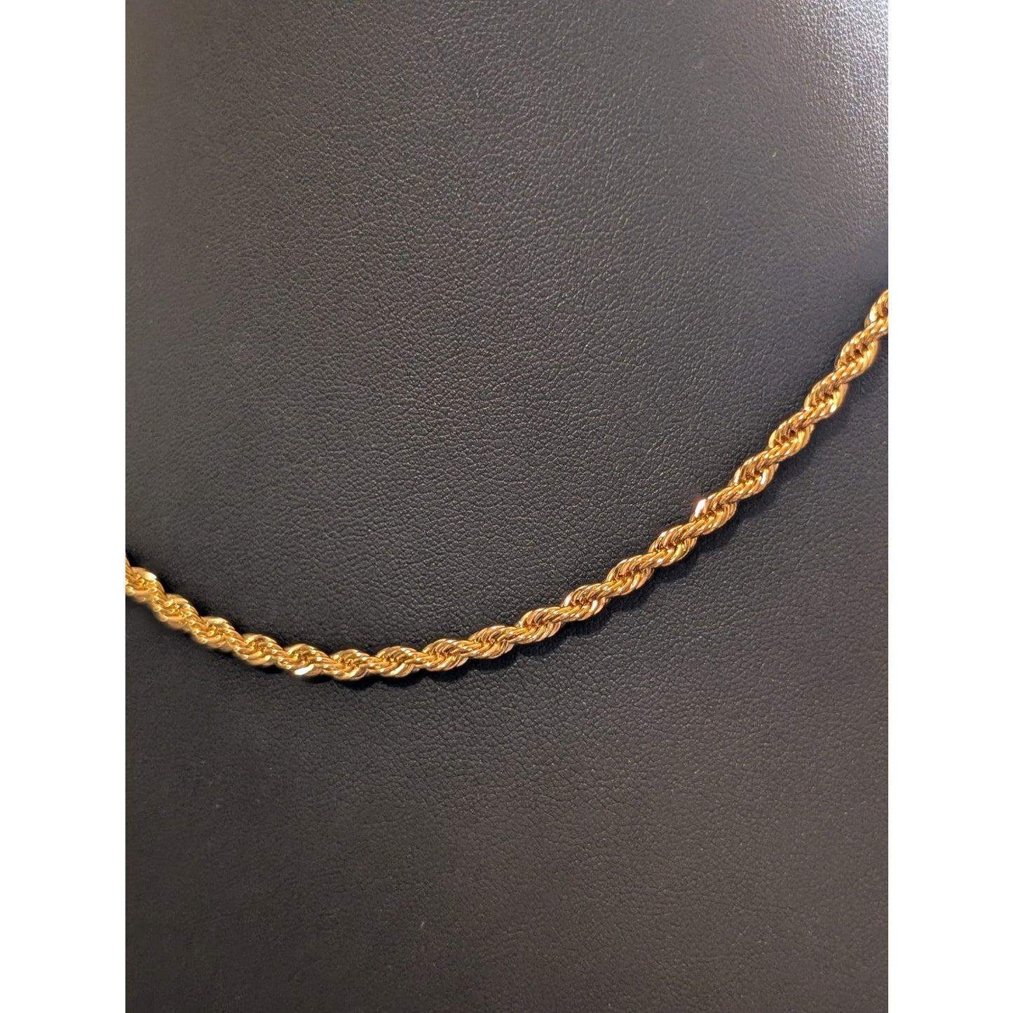 Vintage Gold Tone Rope Chain 18" Necklace