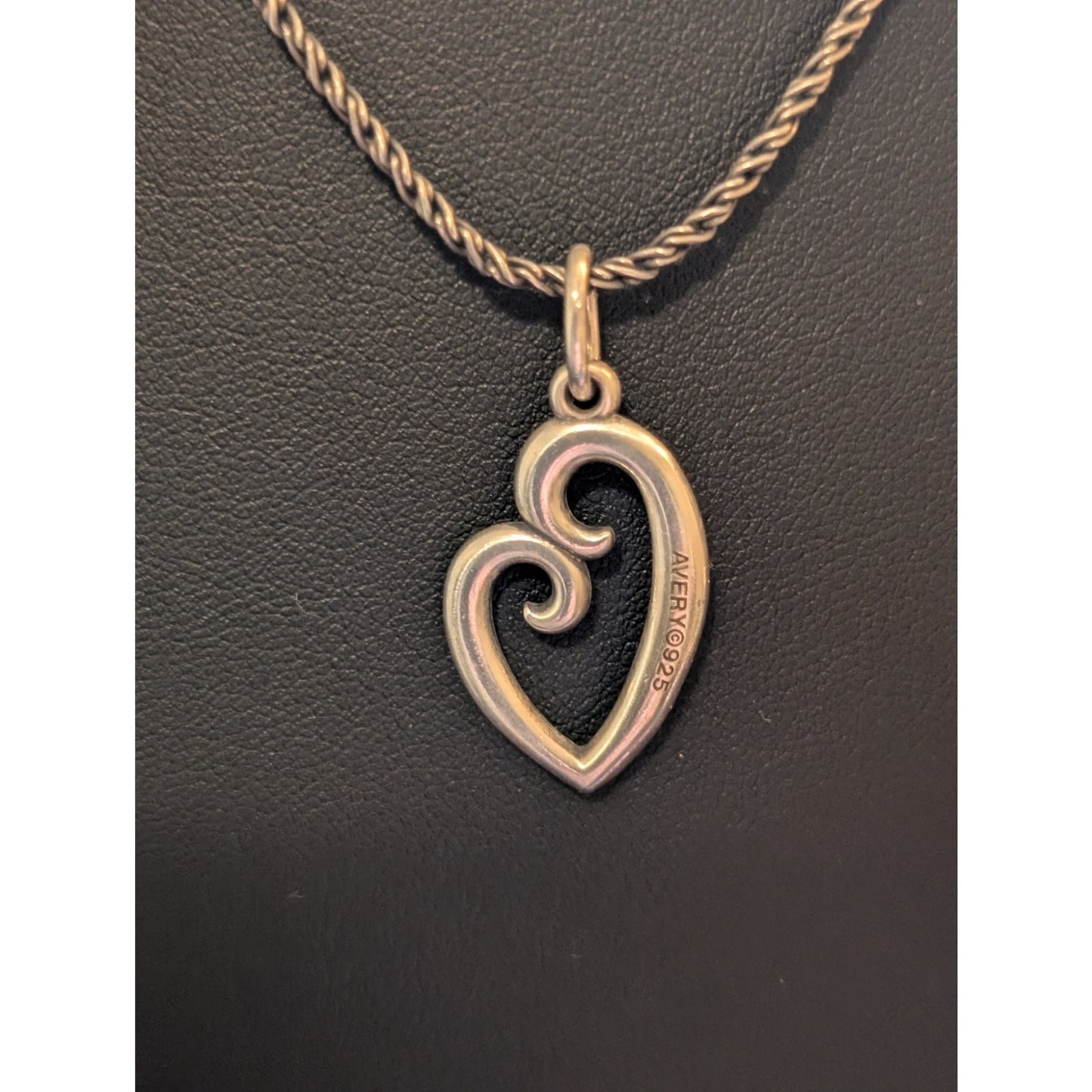 Signed James Avery 925 Sterling Silver 'A Mother's Love' Heart Pendant Necklace
