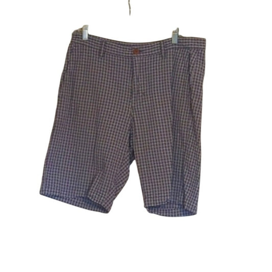 Tommy Bahama Men's Size 32 Gray and White Checked Seersucker 100% Cotton Short