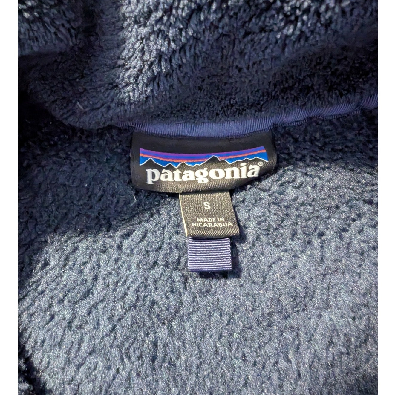 Patagonia Navy Synchilla Fleece Kangaroo Pocket Pullover Womens Size S