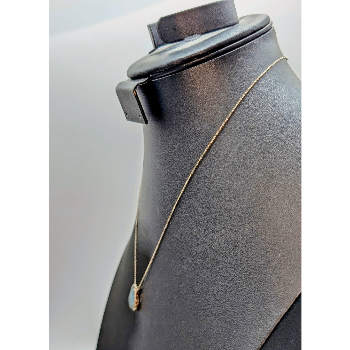 Tests as Aqua Raw Stone Druzy Unmarked Silver Tone Chain 16.5"-18.25" Necklace