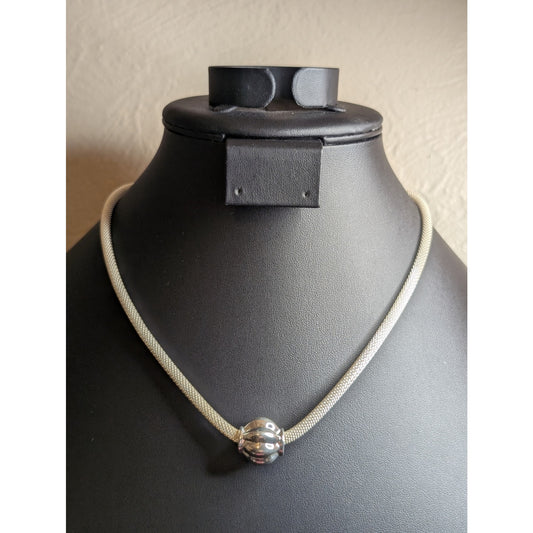 Vintage 925 Sterling Silver Round Fluted Ribbed Bead 18" Mesh Chain Necklace
