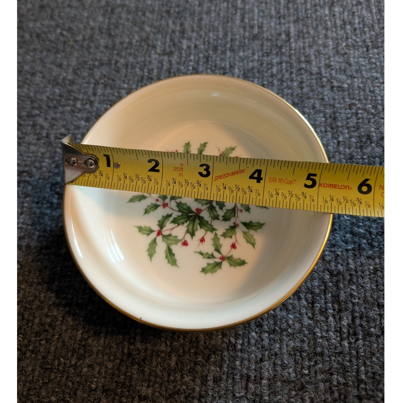 Lenox Special Holly & Berry Holiday Ivory Bowl W/ Gold Rim