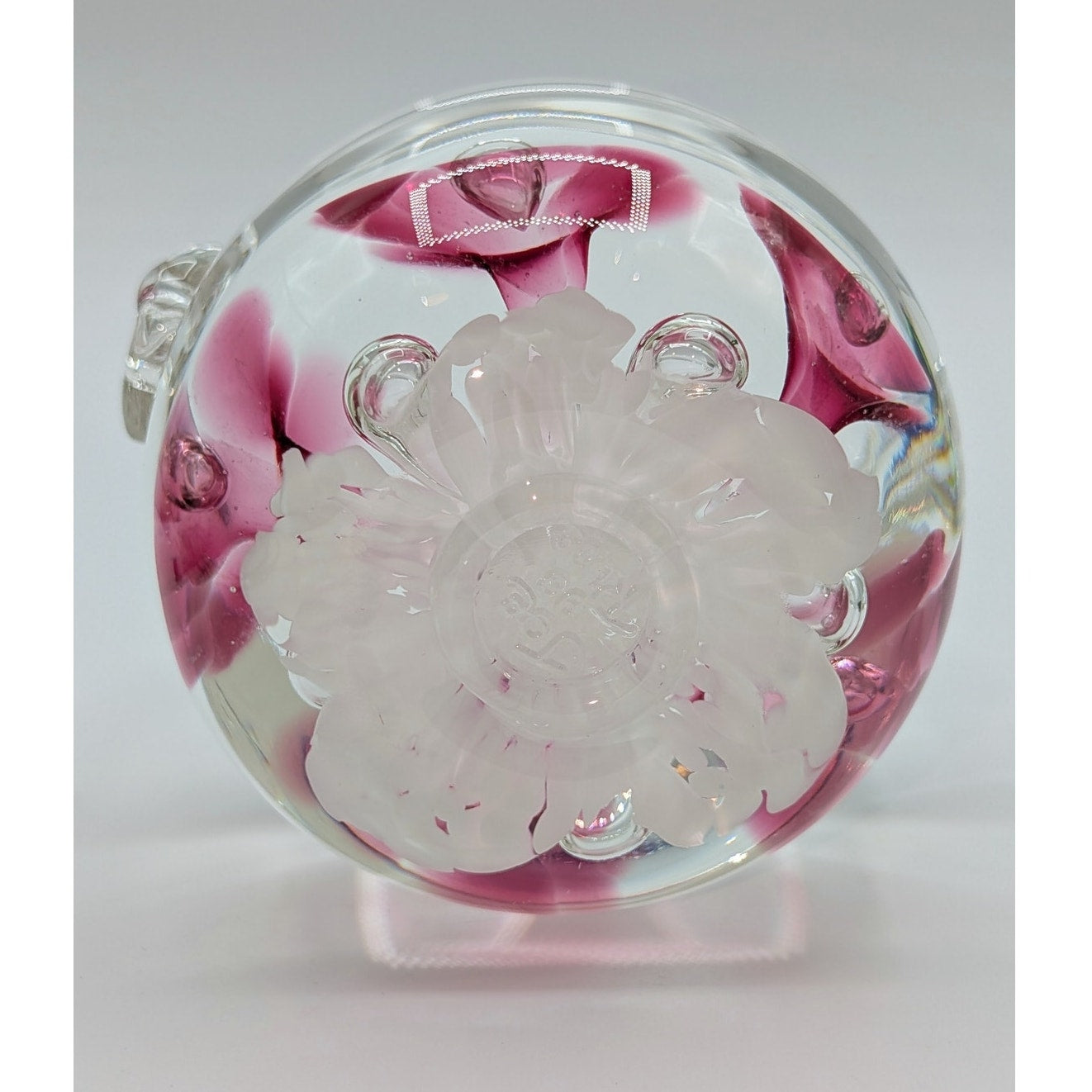 Vintage Signed JOE RICE 96 Hand Blown Art Glass Paperweight Basket