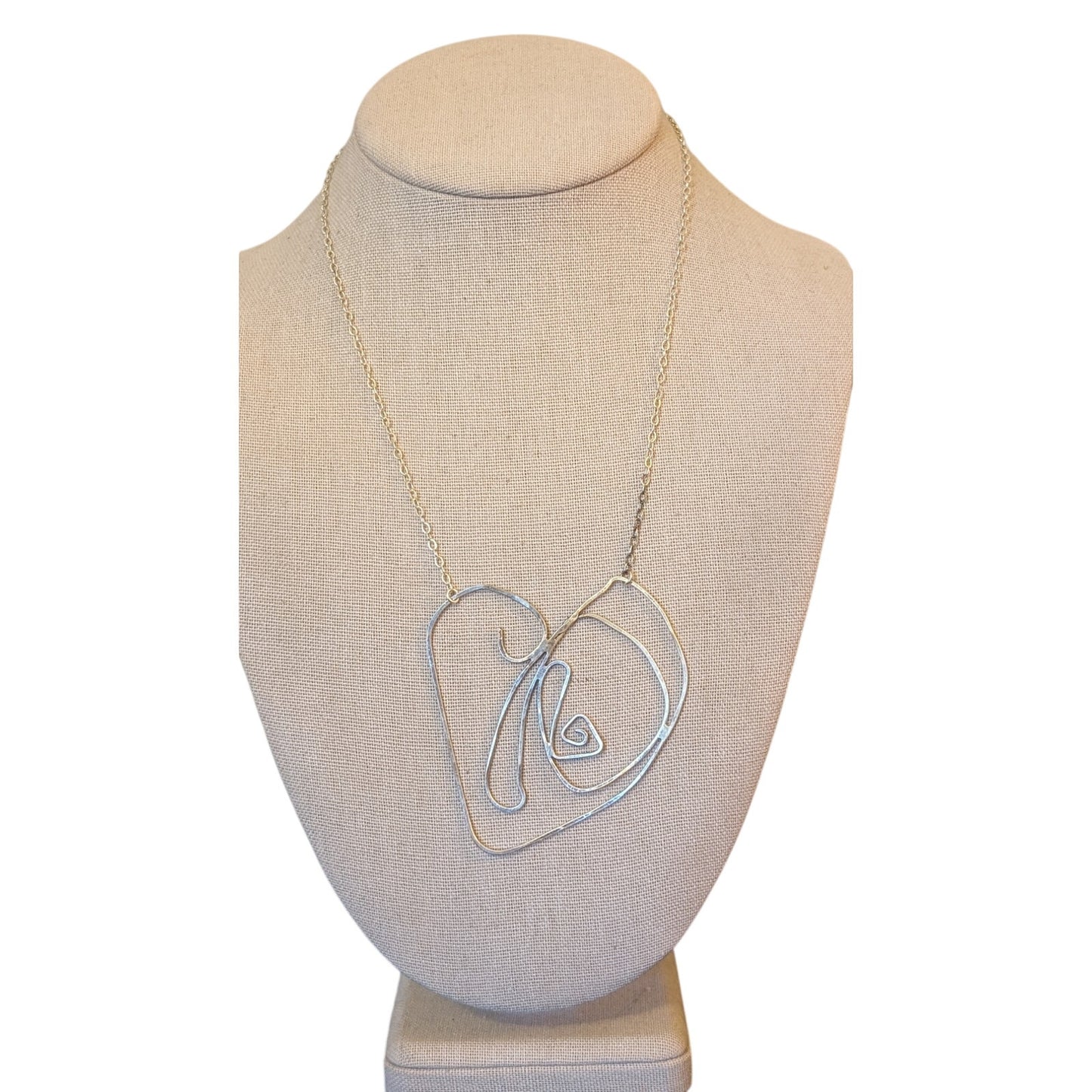 Annie's Art & Follies Heart in Silver Wire Silver Tone Chain 16" Necklace