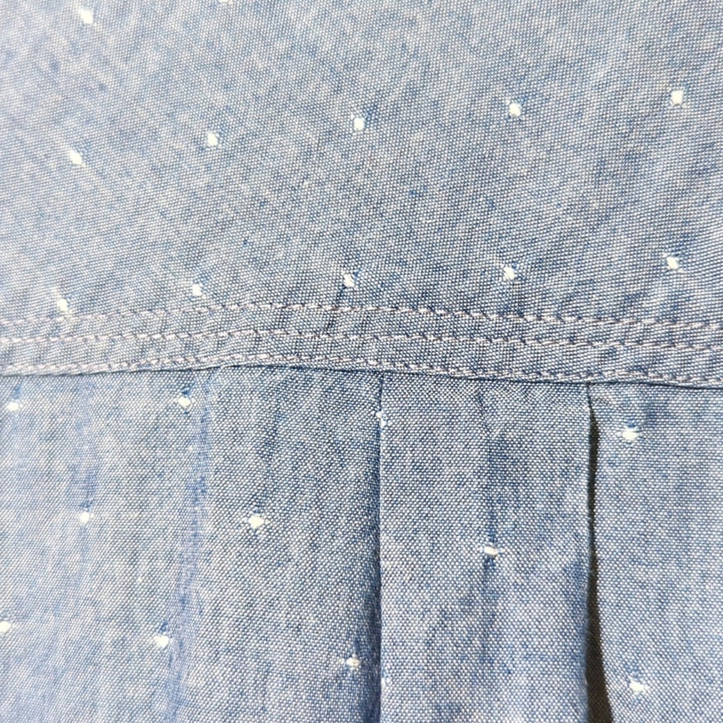 Mountain Khakis Chambray White Dot Button Down Shirt Women's Size Medium