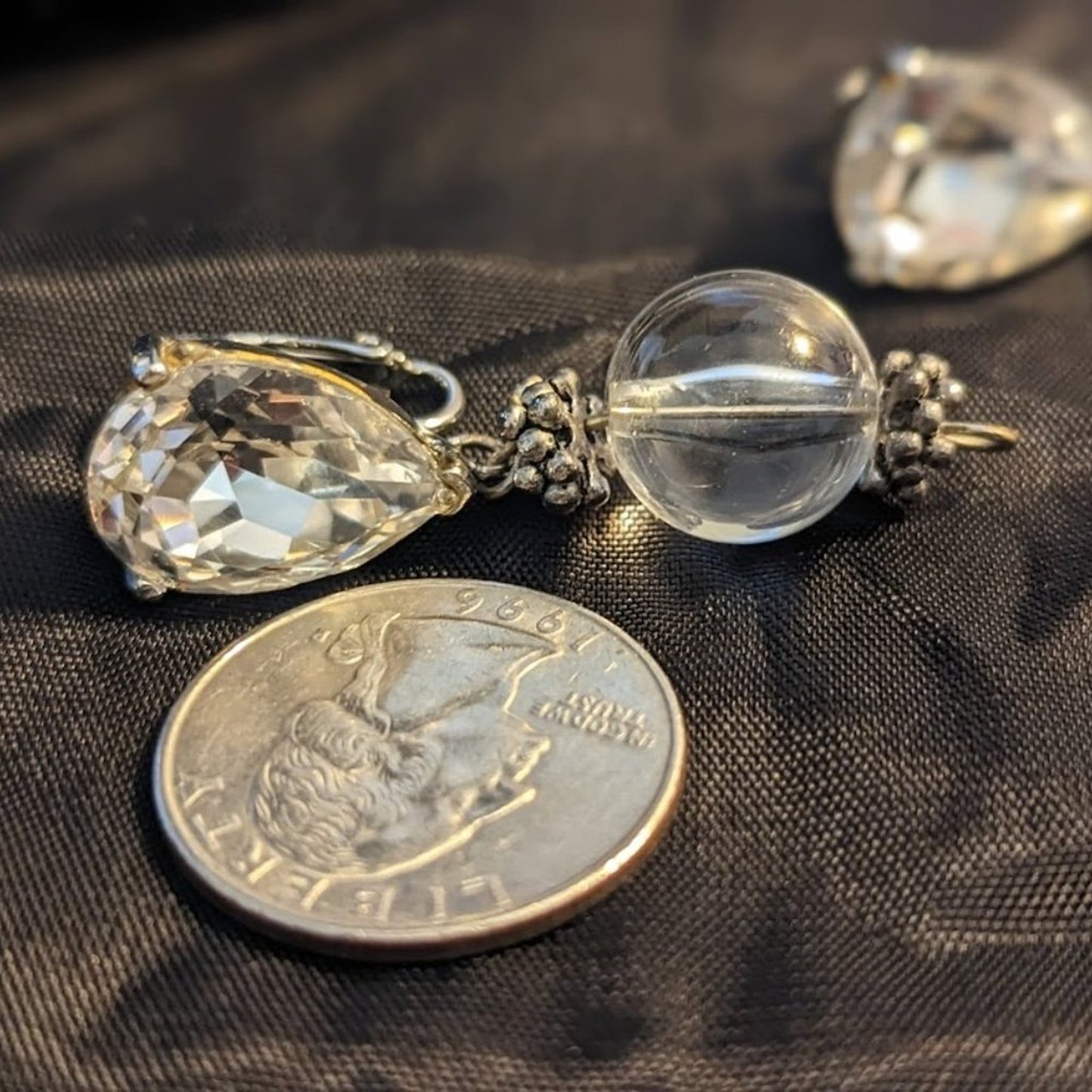 Vtg Kenneth Jay Lane Crystal Glass Drop Dangle Silver Tone Clip On Earrings
