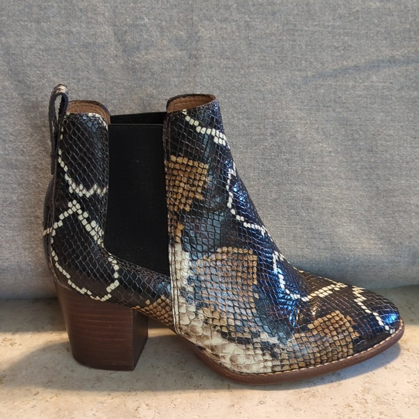 Madewell Style AA184 The Regan Boot in Snake Embossed Leather Women's Size 5.5