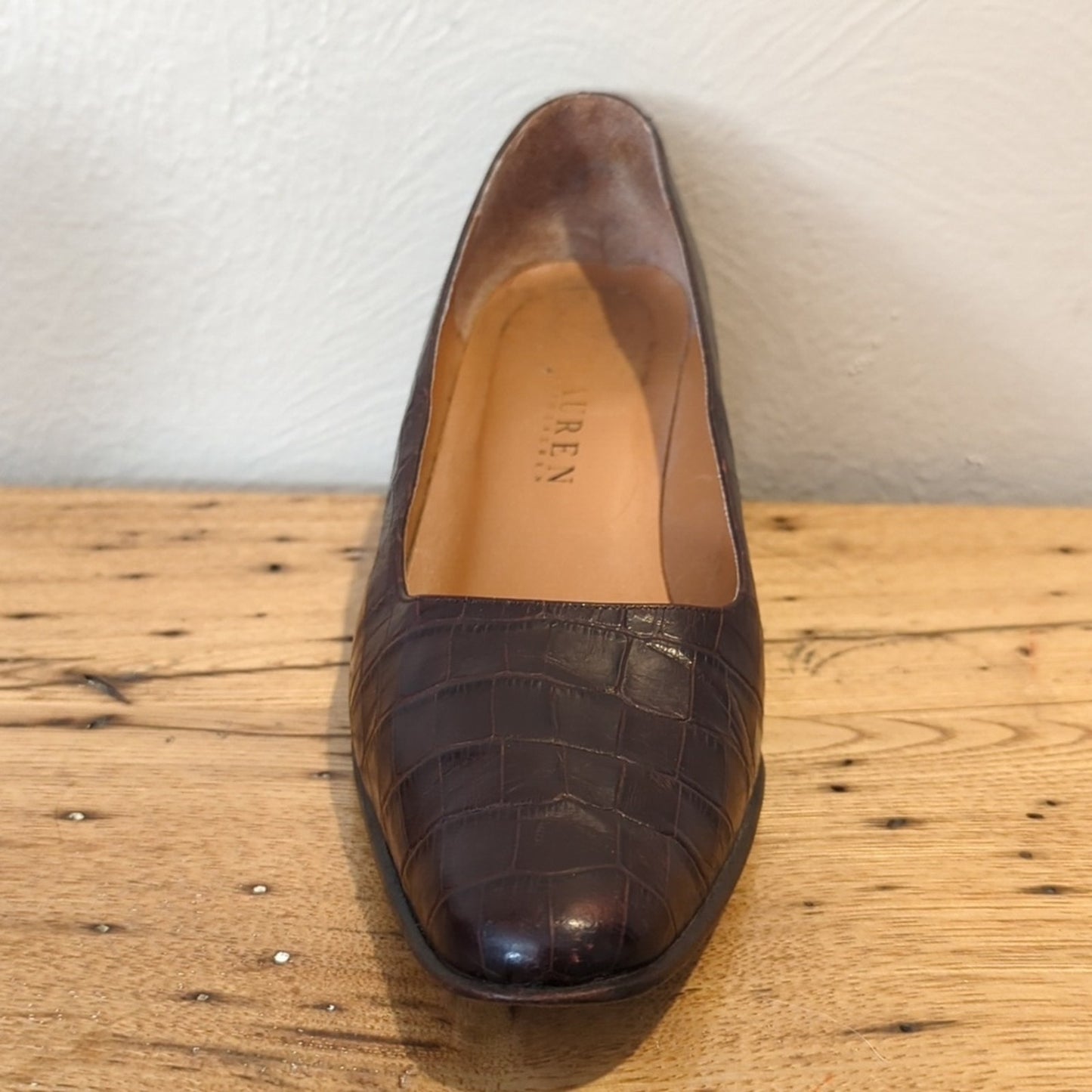 Ralph Lauren Classic Brown Leather Crocodile Embossed Almond Toe Pumps Size 8B
