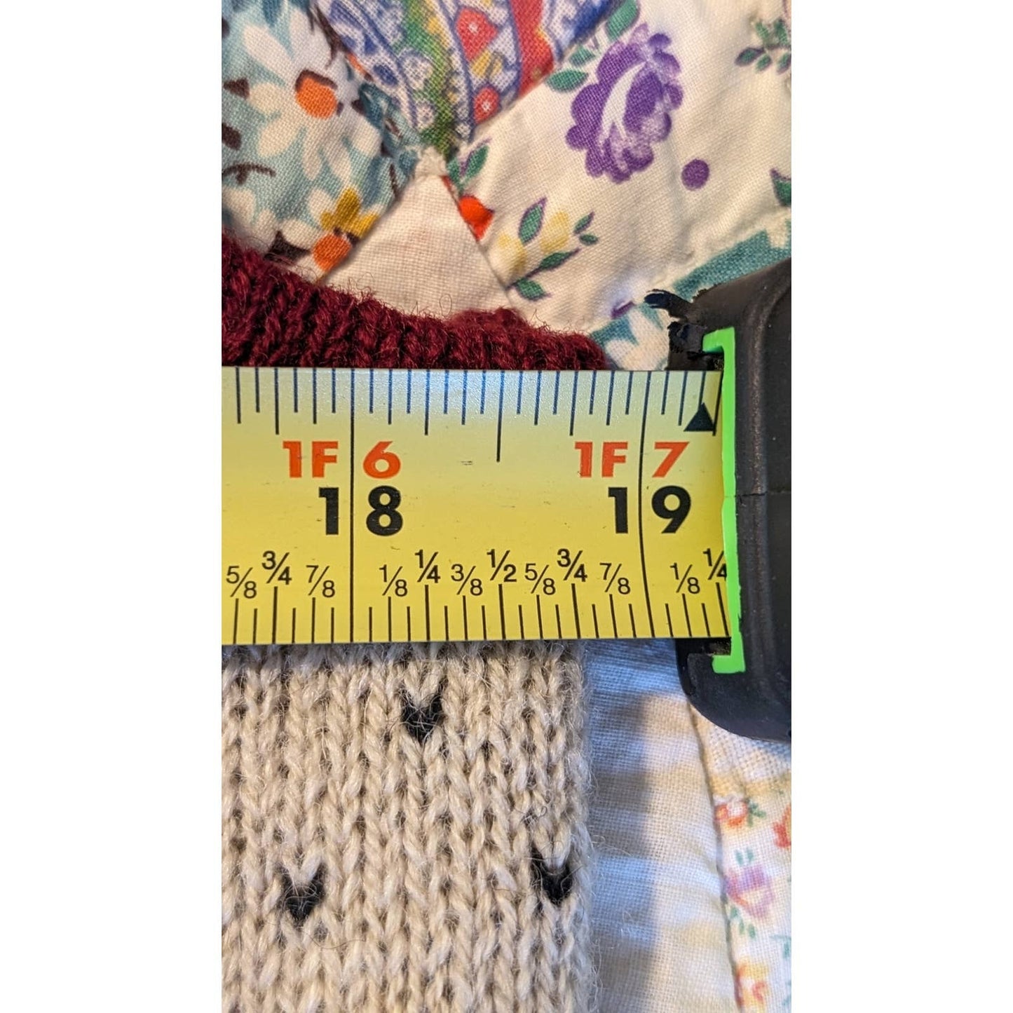 Dia Bristol, Vermont 100% Wool Knit Hook & Eye Closure Made in Estonia Sz S