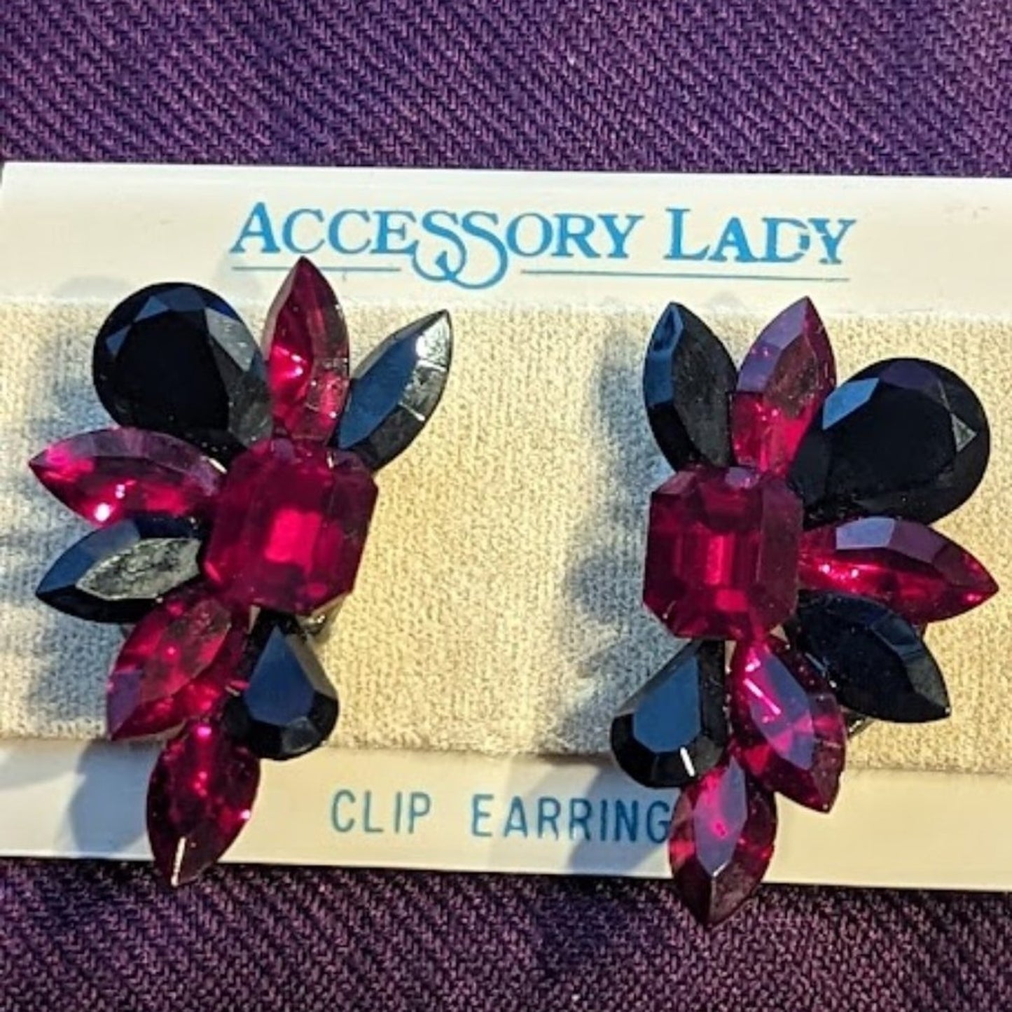 1980s Vintage Red/Pink and Black Glass Crystal Clip on Earrings on Original Card
