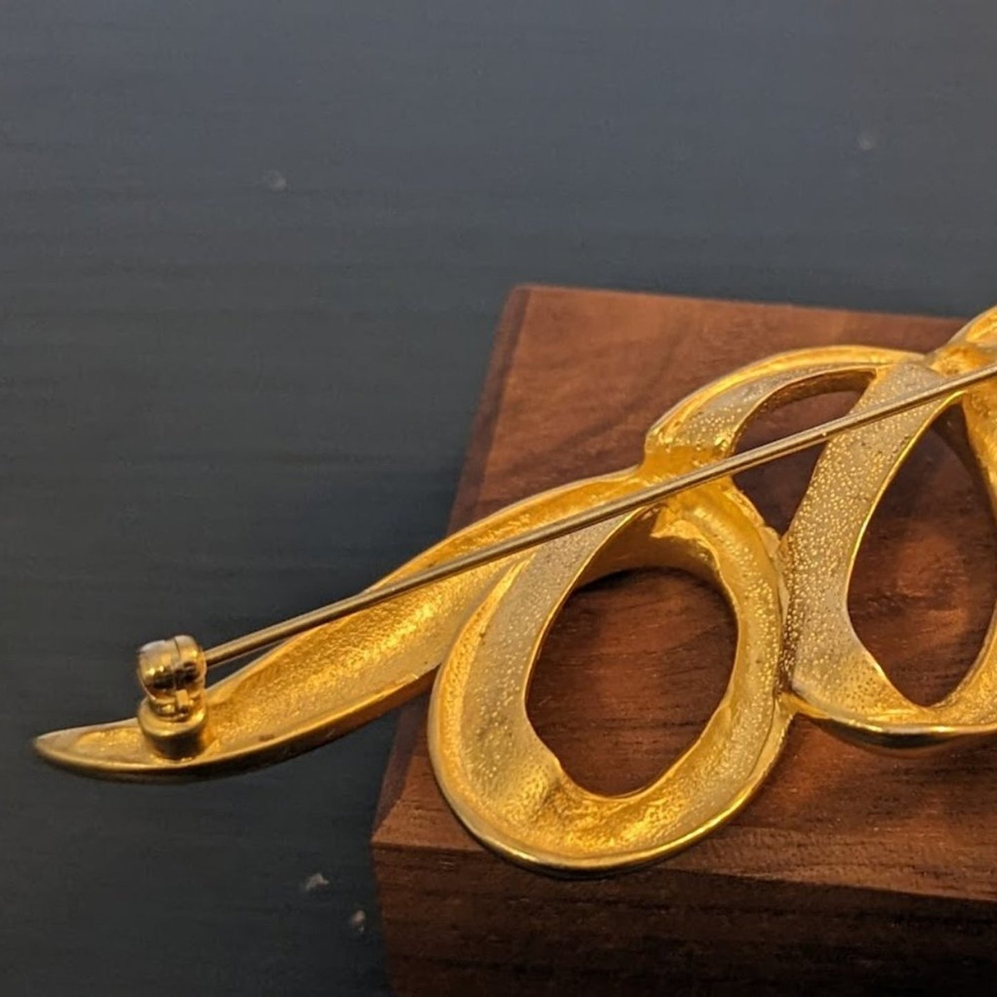 Art Deco Style Estate Large Gold Tone Brooch 3.25" X 1.50"