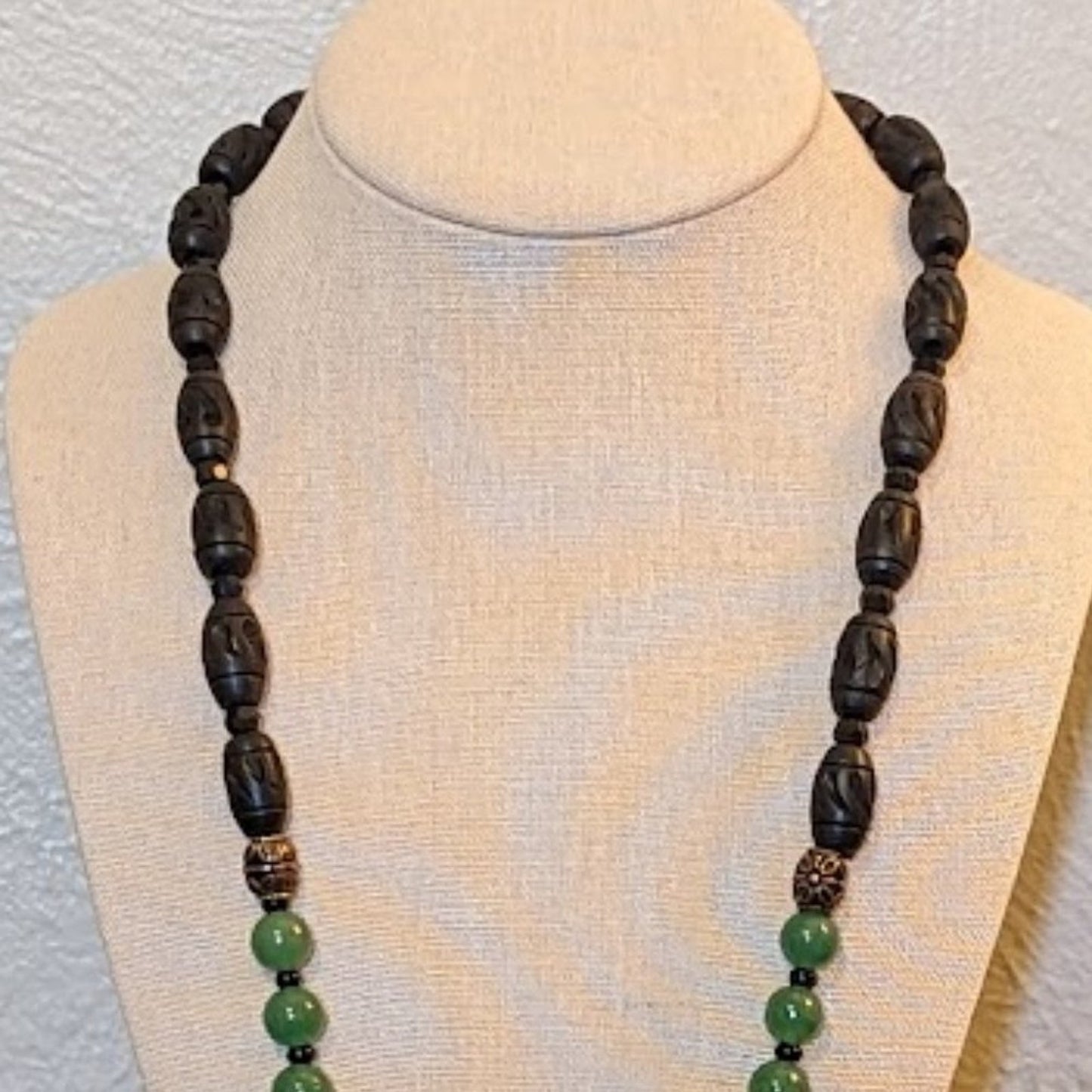 Green Gemstone Black Carved Bead Malachite Pendant Necklace