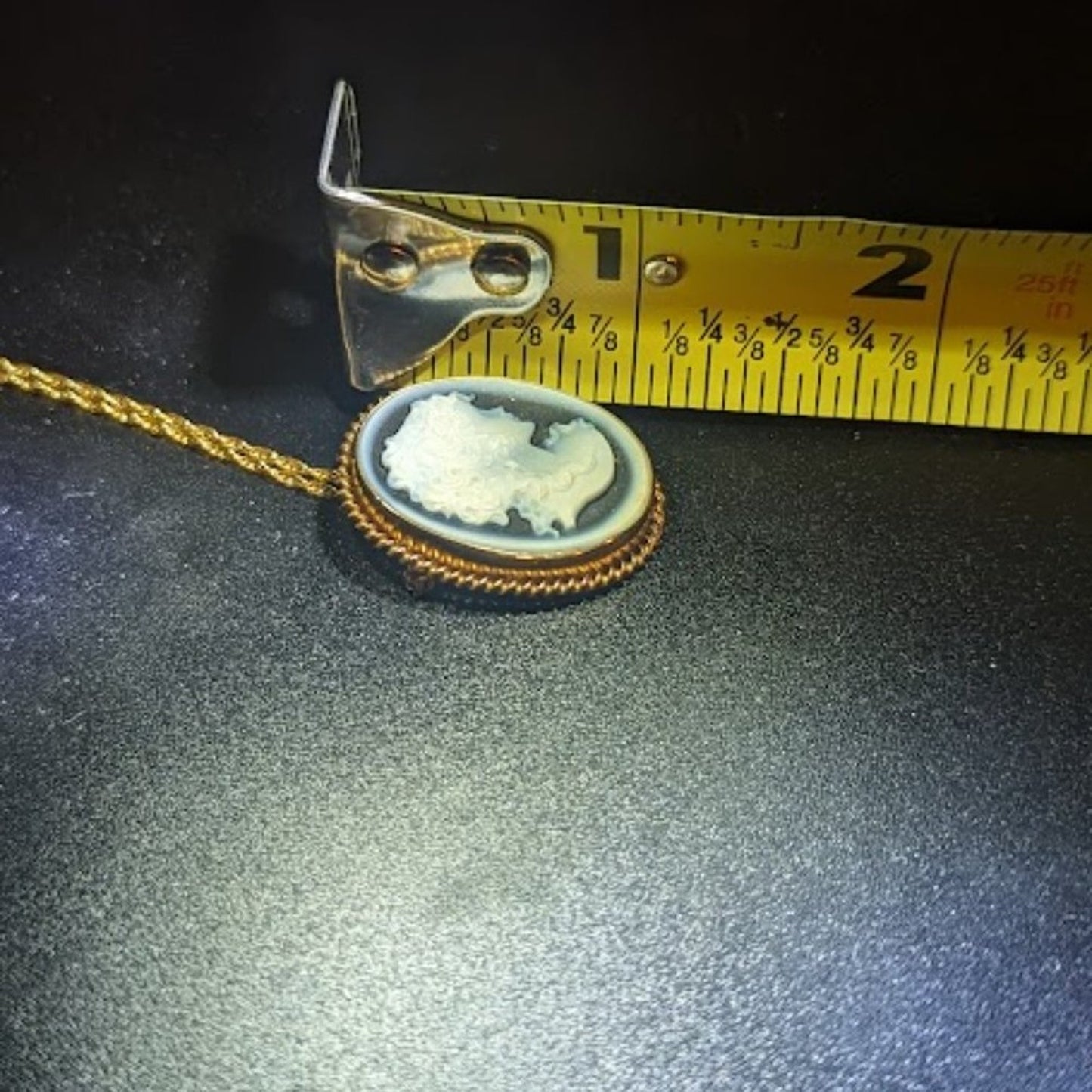 Vintage Antique Estate Cameo Pendant/Brooch Set in 14k on 14k Gold Chain