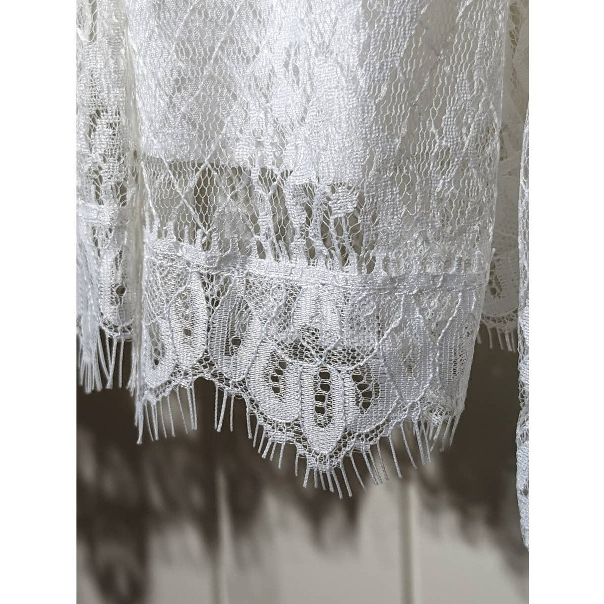Unbranded White Lace Long Sleeve Tie Front Elastic Waist Blouse Womens Sz XL