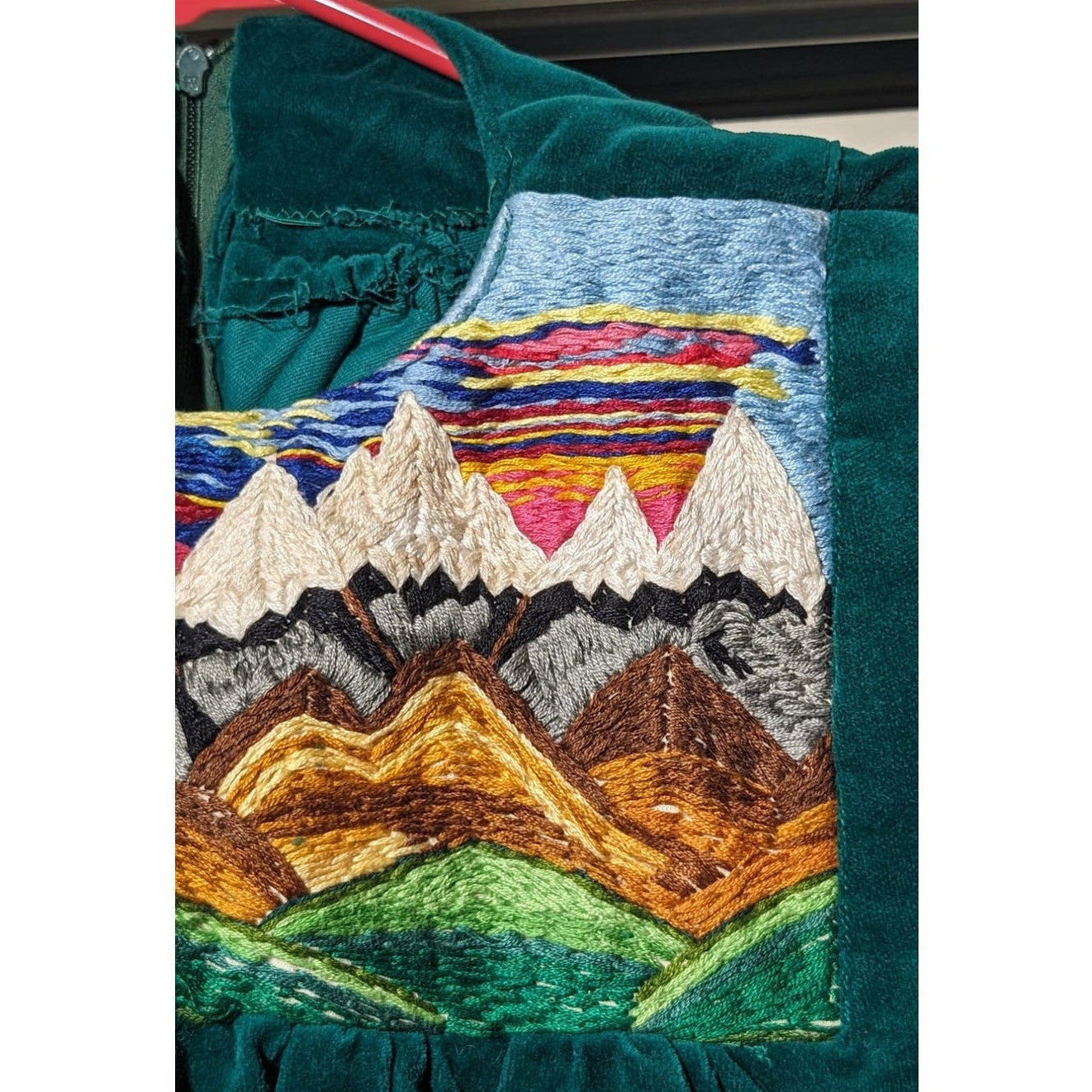 Vintage Homemade Green Velvet Embroidered Mtn. Scene Topper Juniors XS