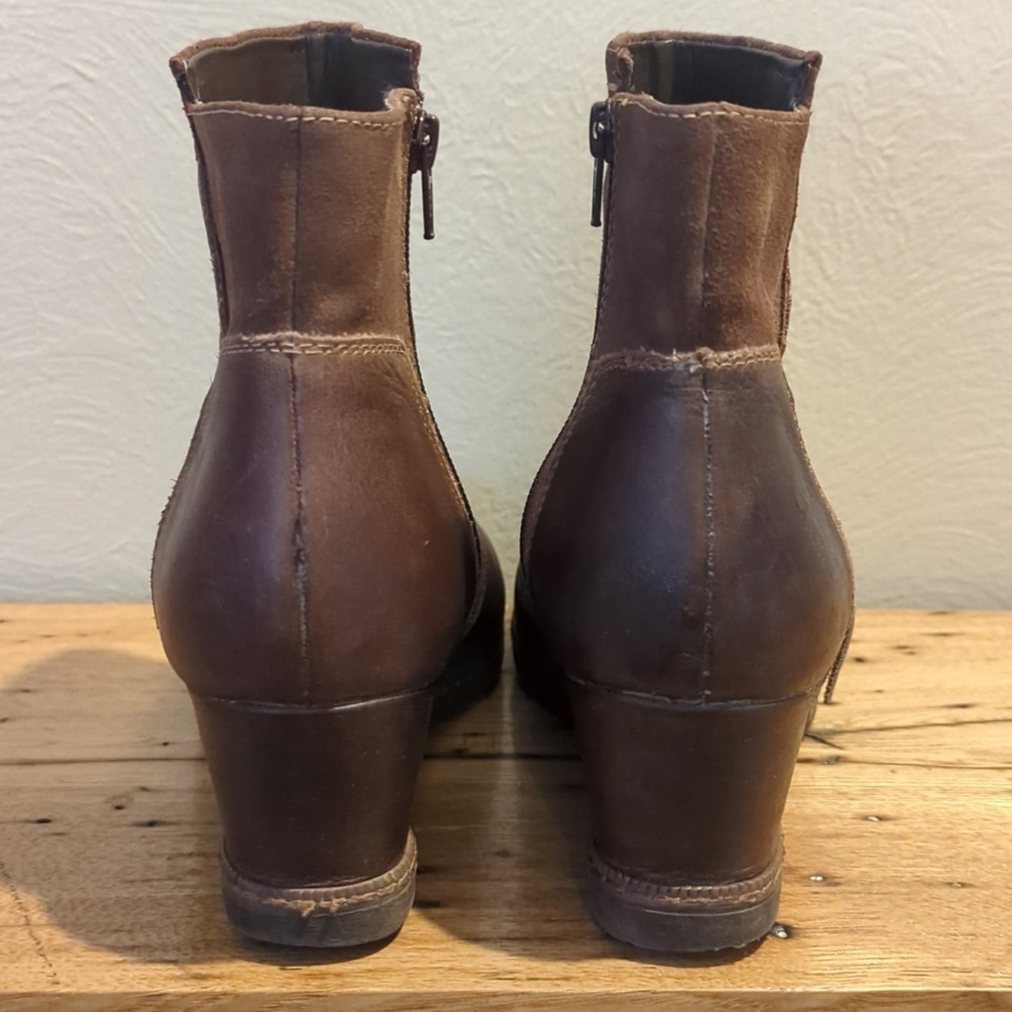 Earth Hilltopper Brown Leather & Suede Wedge Heel Bootie Women's Size 11B