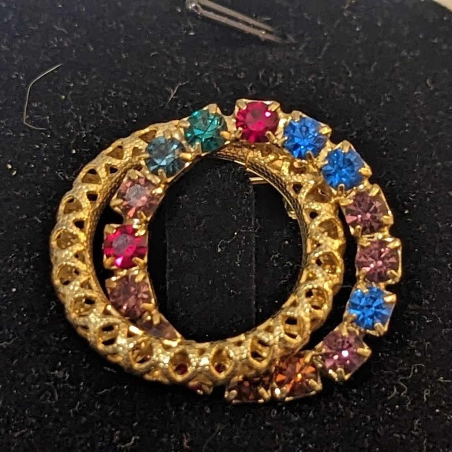 Vintage Unbranded Jewel Tone Rhinestone Double Wreath Brooch Gold Tone