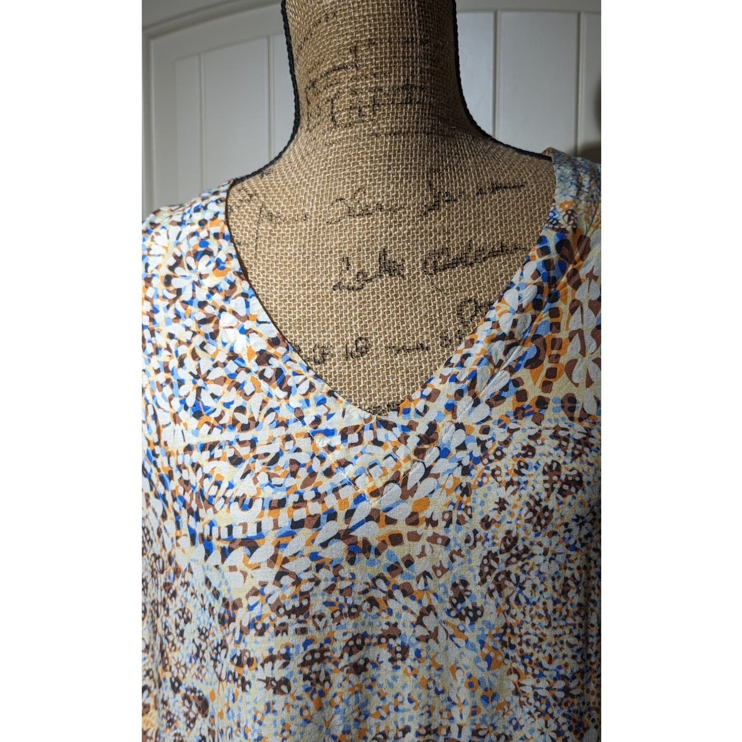 Niche Mandala Print V-Neck Viscose Shift Maxi Asymmetrical Hem Dress Womens Sz L