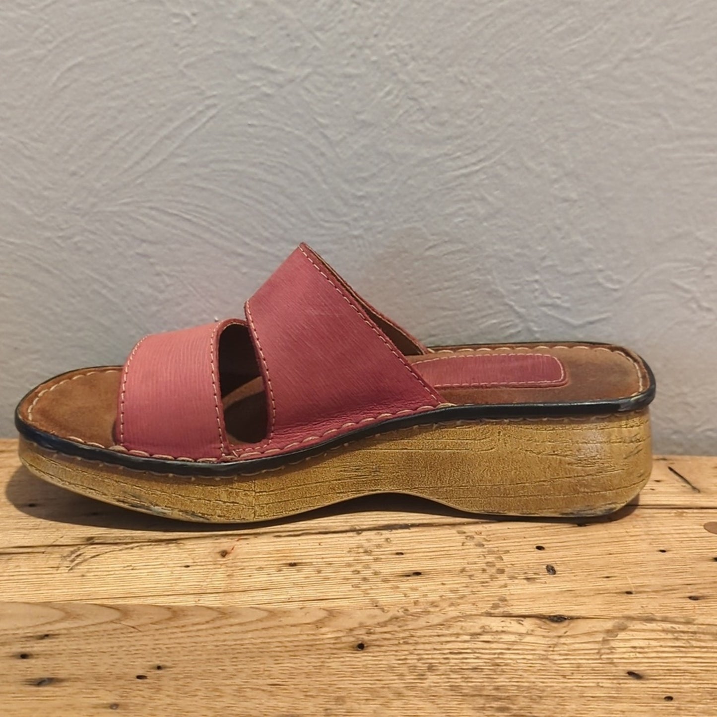 Tsonga Made in Africa Salmon Color Two Leather Strap Slide Sandal Size US 6.5