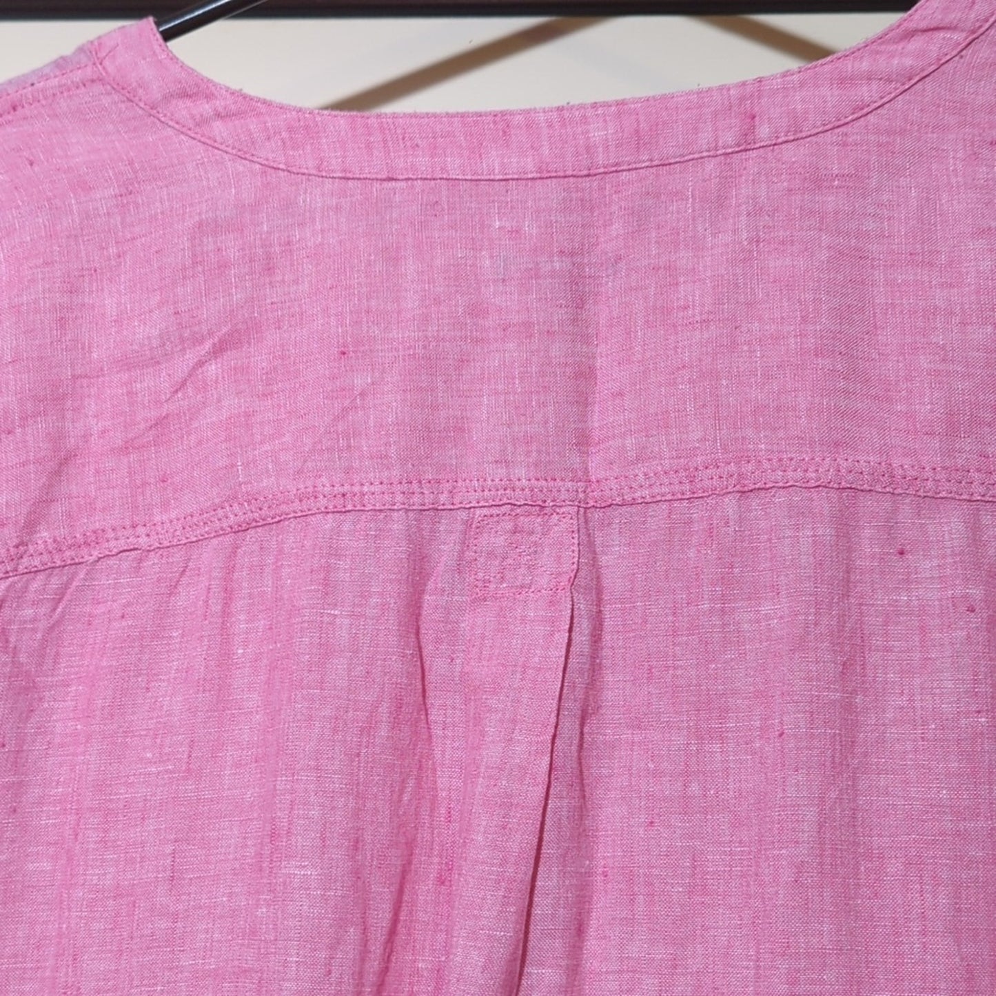 Talbot's Pink Linen V-Neck Roll Tab Sleeve Two Front Button Pocket Shirt Size L