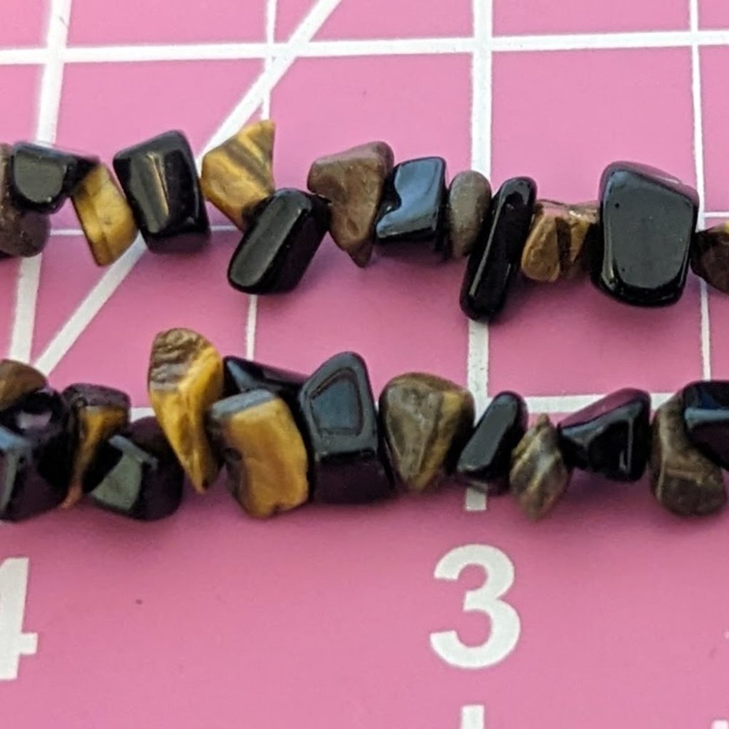 Vintage Tiger's Eye and Black Stone Chip Necklace