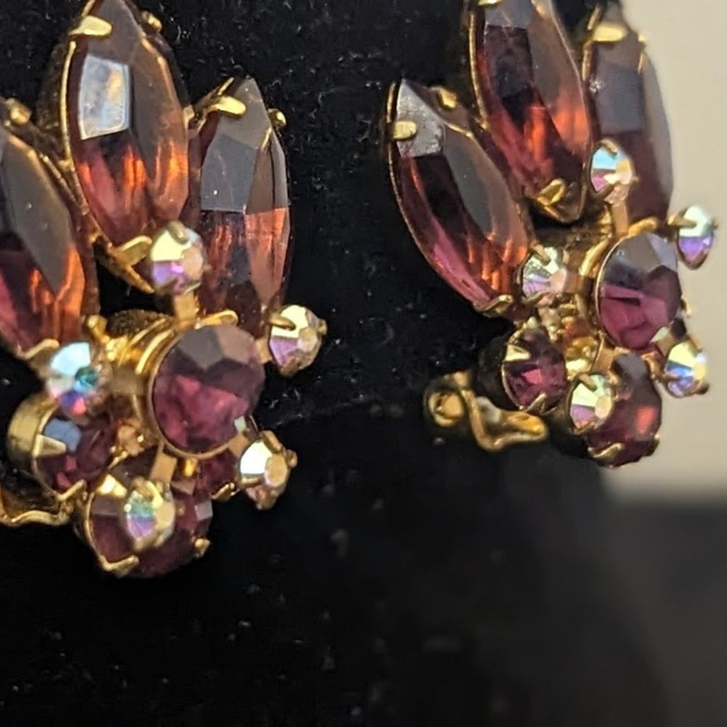 Rare Find. Vintage Juliana Vintage Purple/Mauve Clip On earrings
