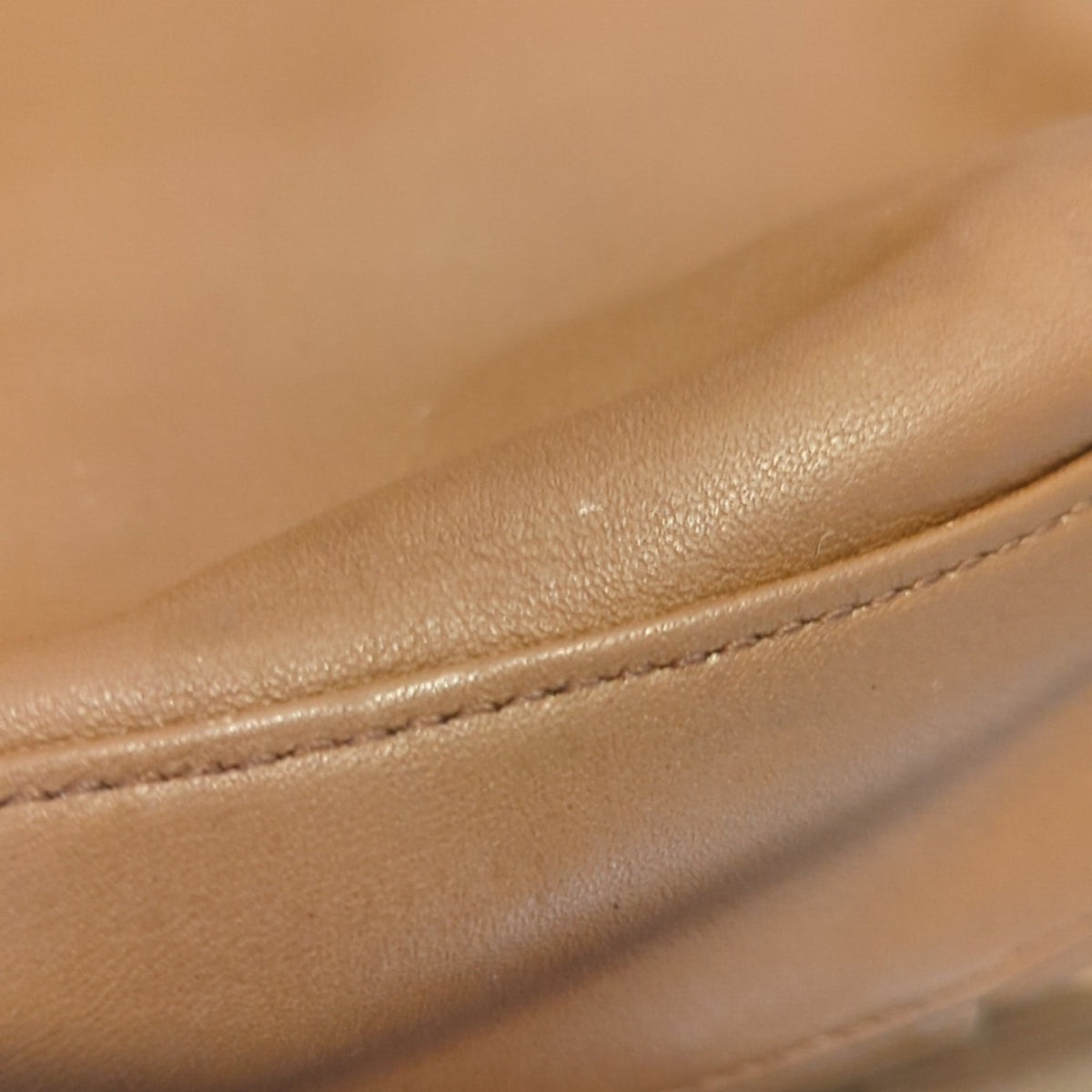 Levenger Business Vintage Tan Leather Briefcase with Crossbody Strap